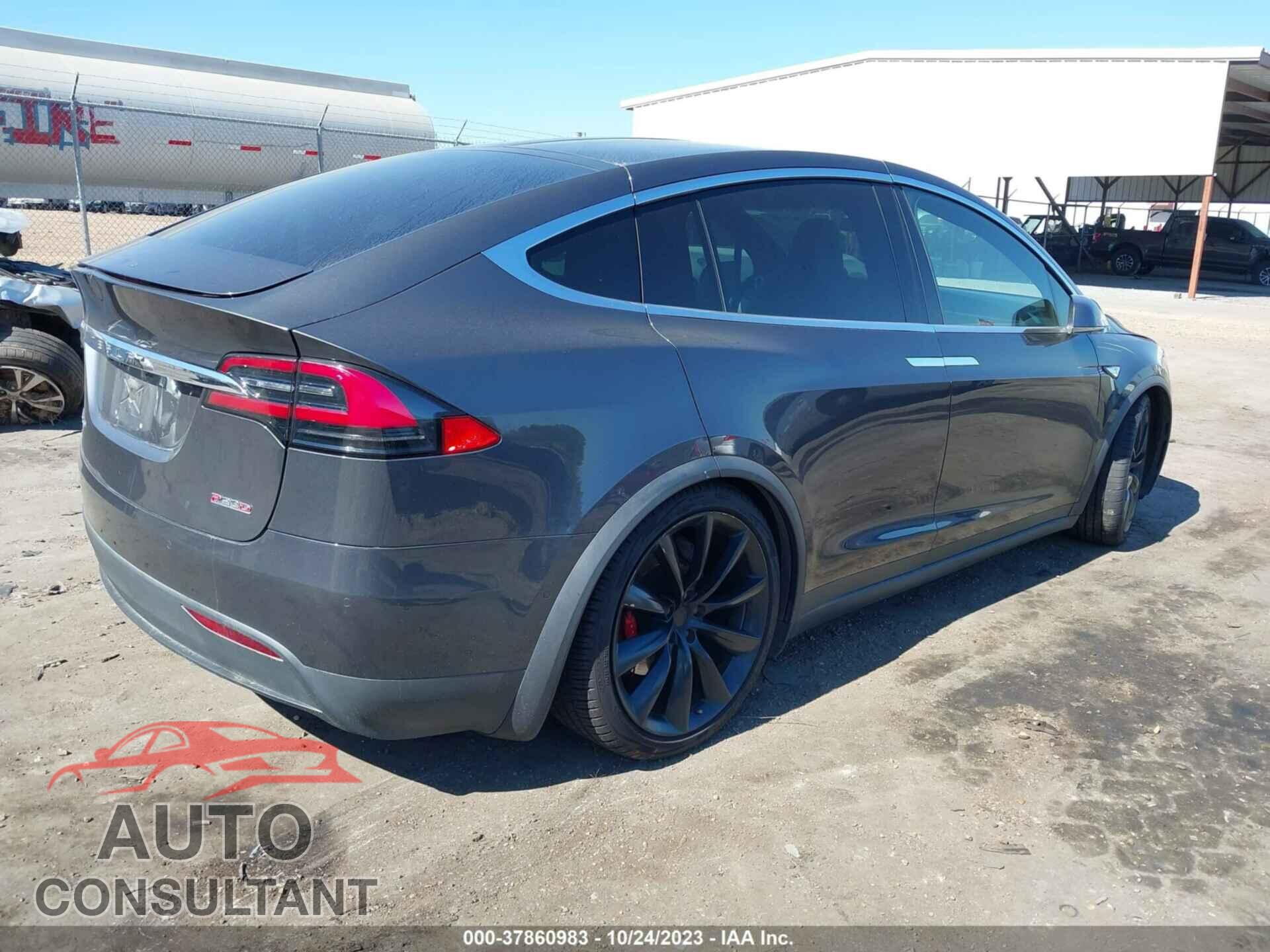 TESLA MODEL X 2016 - 5YJXCBE45GF003565