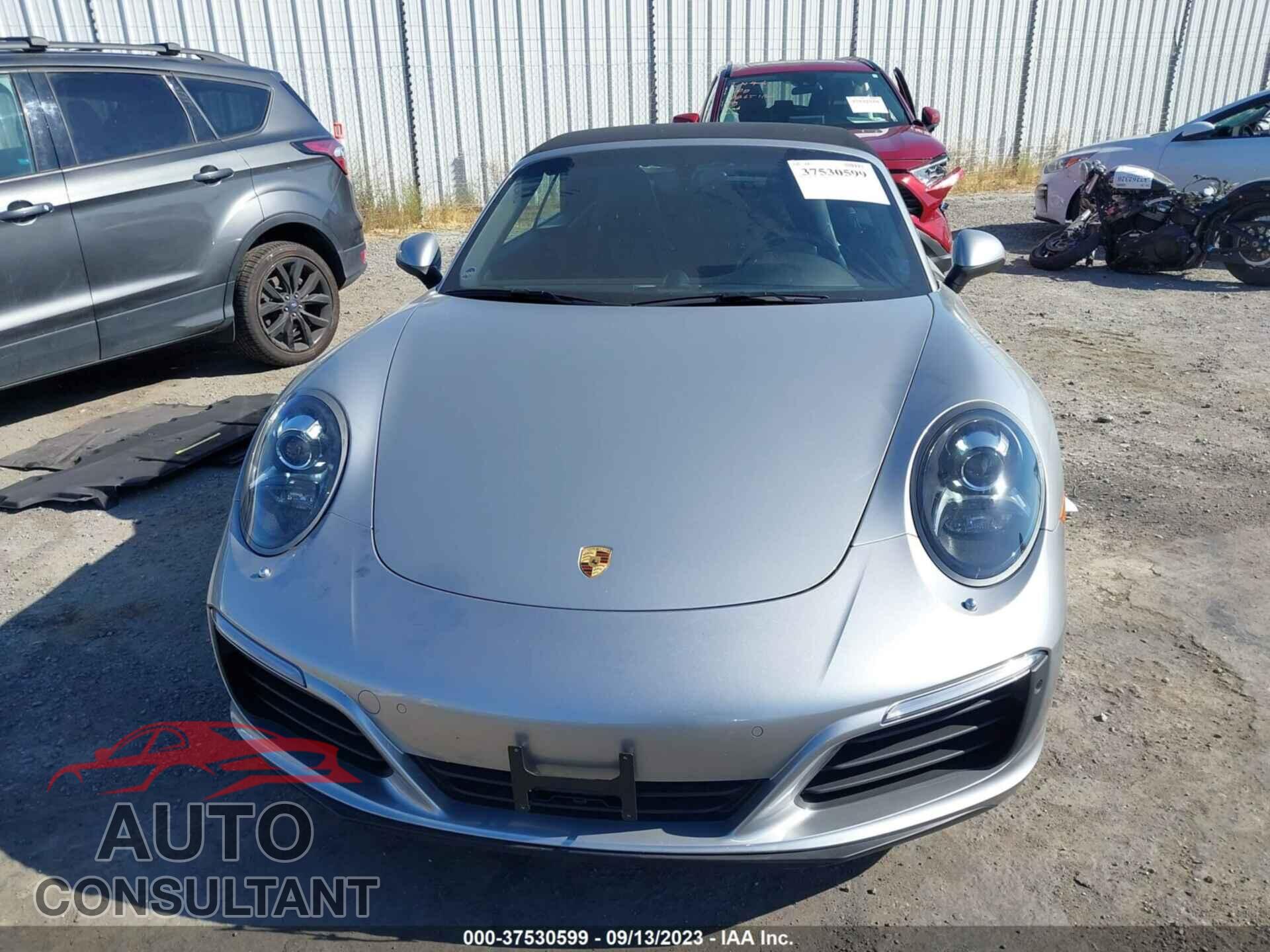 PORSCHE 911 2017 - WP0CA2A93HS141163