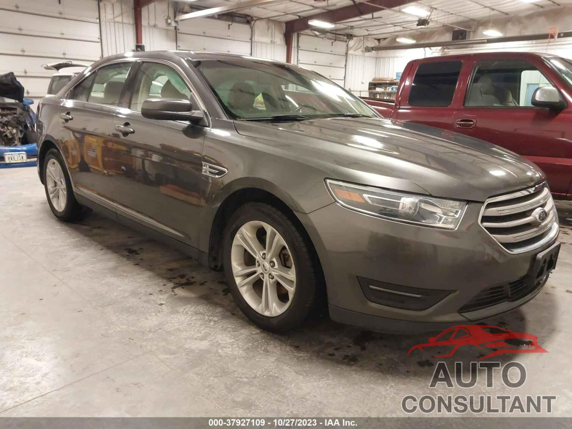 FORD TAURUS 2015 - 1FAHP2H82FG165381