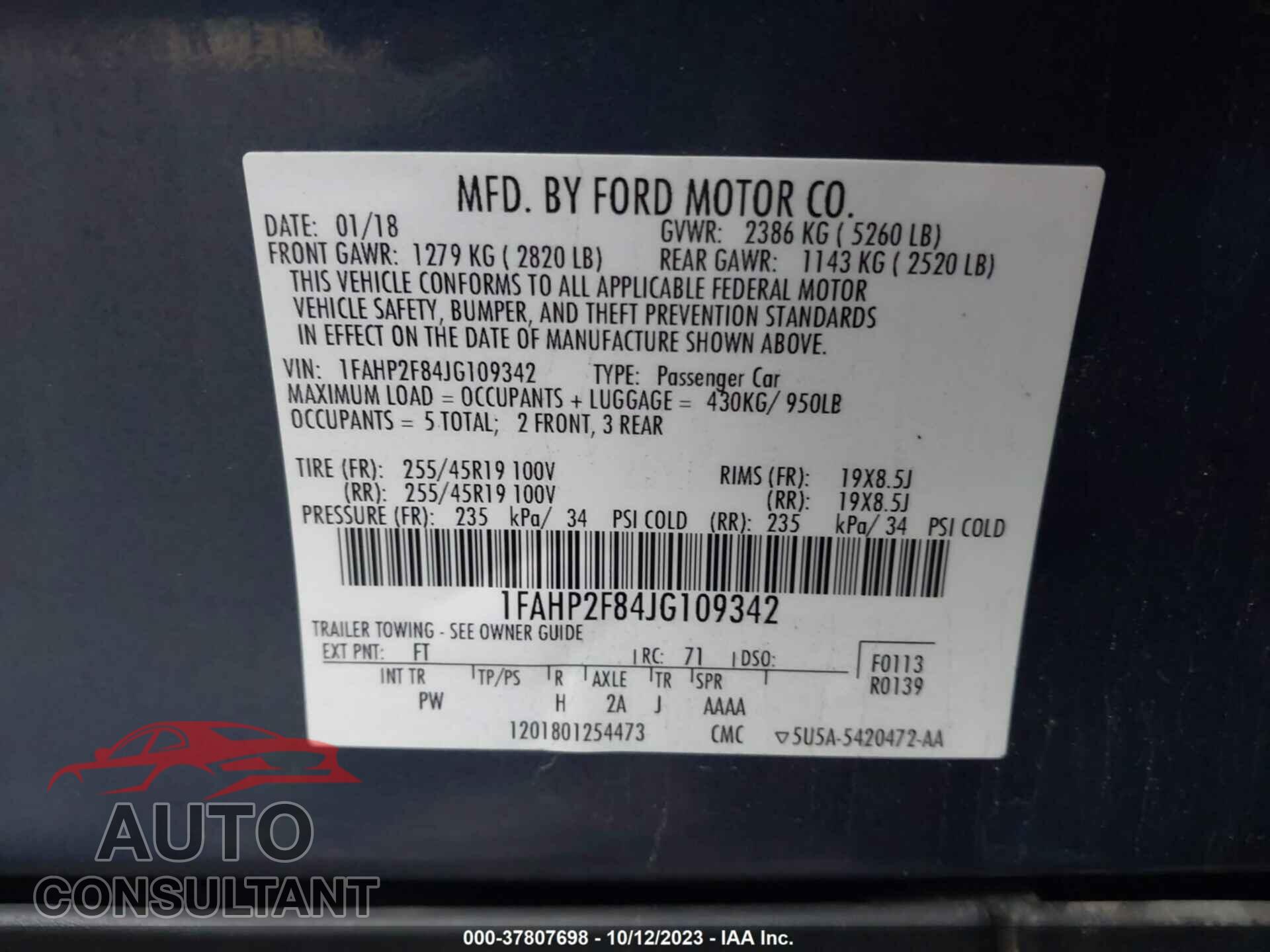 FORD TAURUS 2018 - 1FAHP2F84JG109342