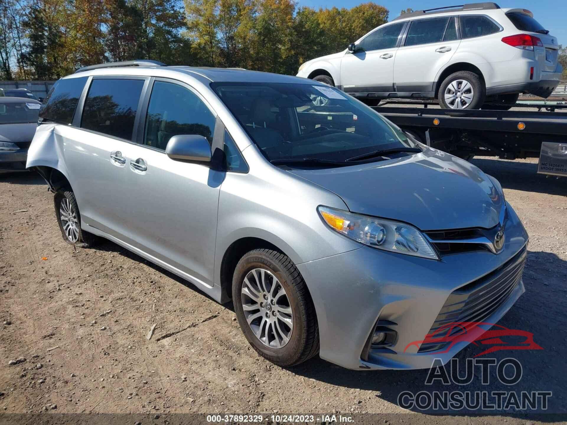 TOYOTA SIENNA 2019 - 5TDYZ3DC0KS968369