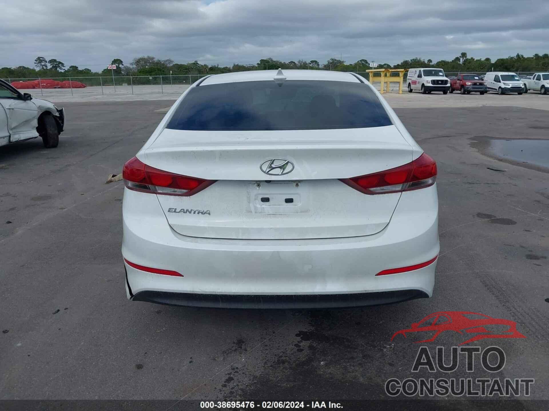 HYUNDAI ELANTRA 2018 - 5NPD84LF0JH369351