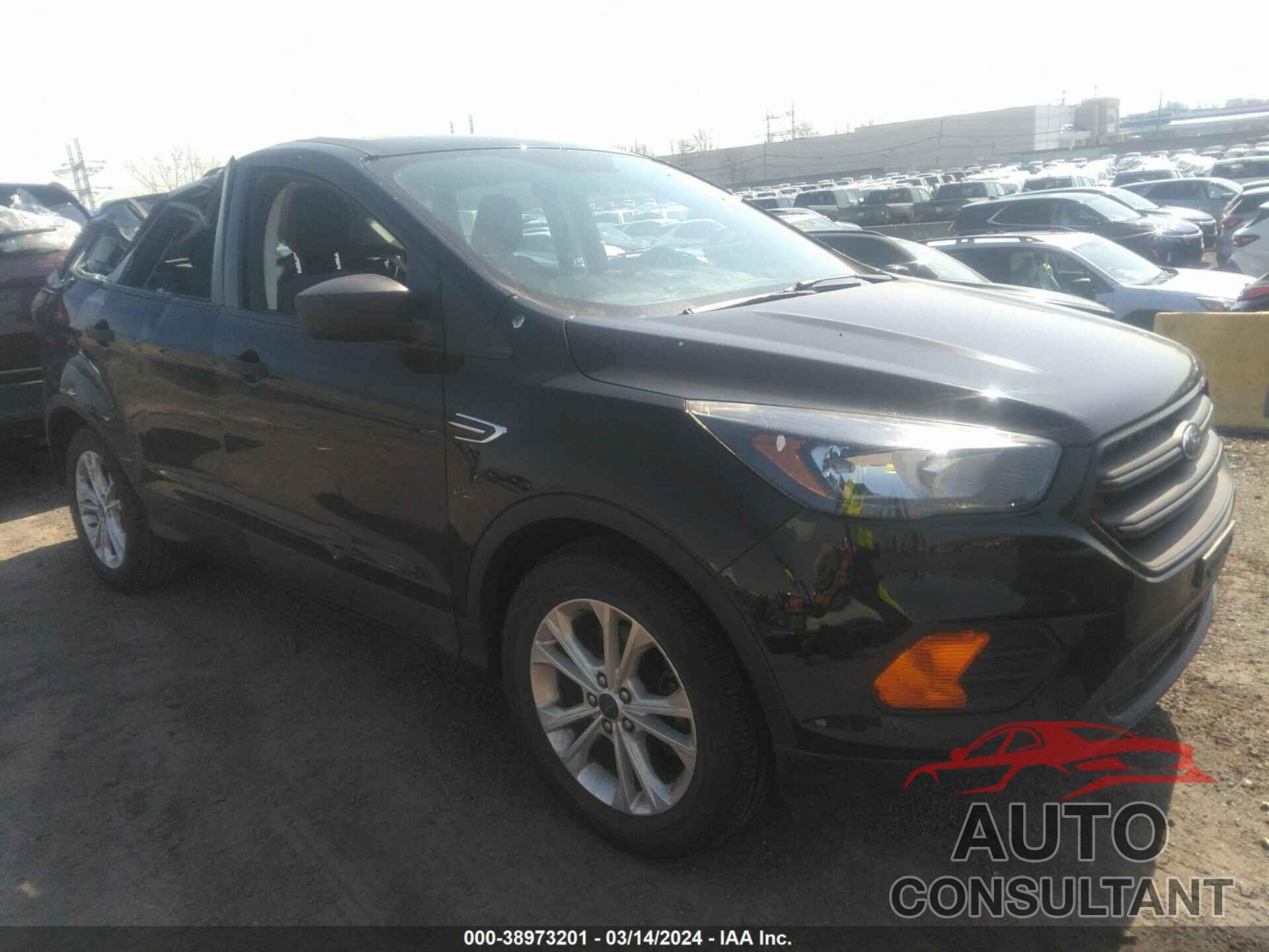 FORD ESCAPE 2018 - 1FMCU0F79JUB50345