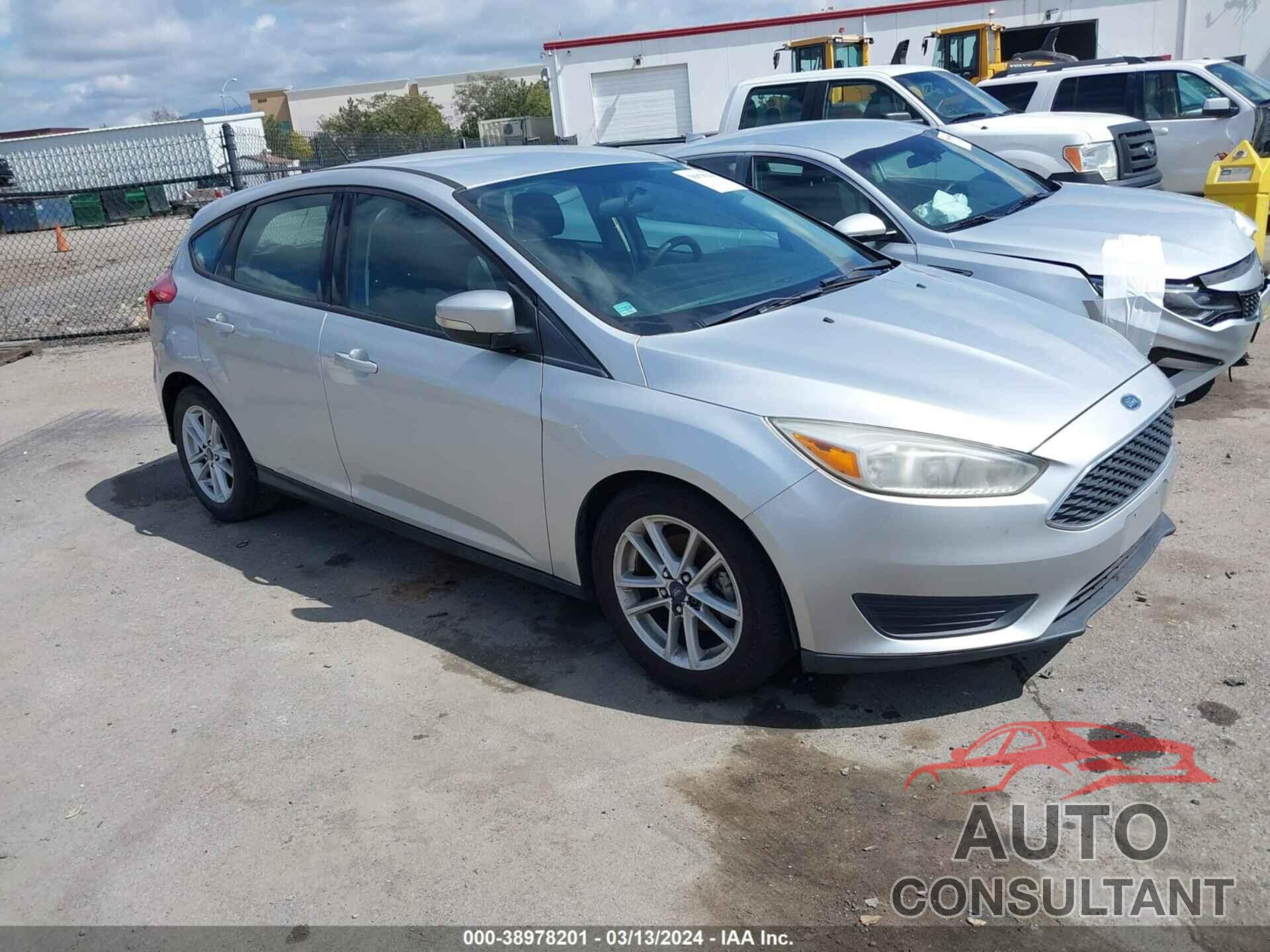 FORD FOCUS 2017 - 1FADP3K22HL216591