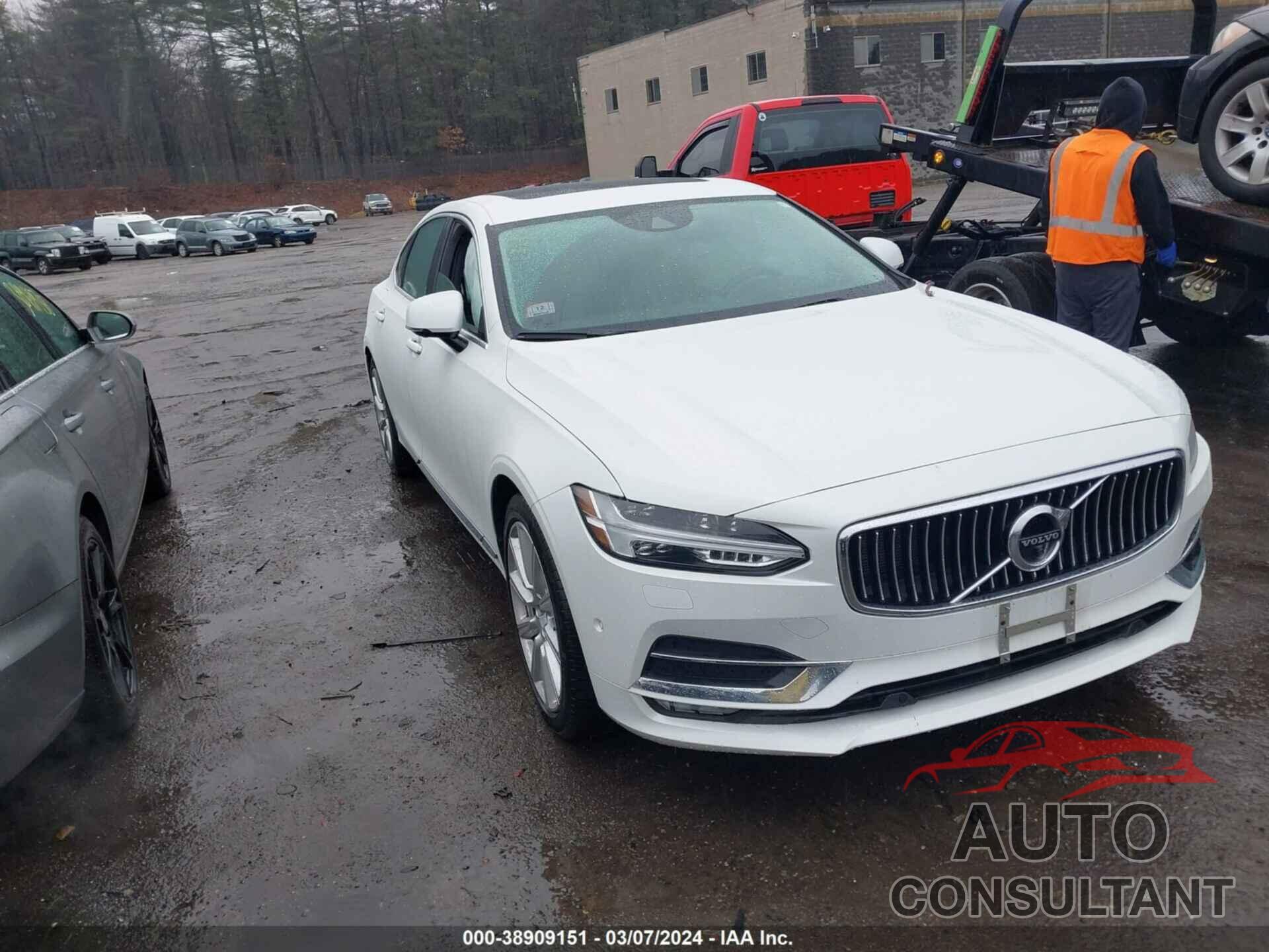 VOLVO S90 2018 - LVY992ML0JP038598