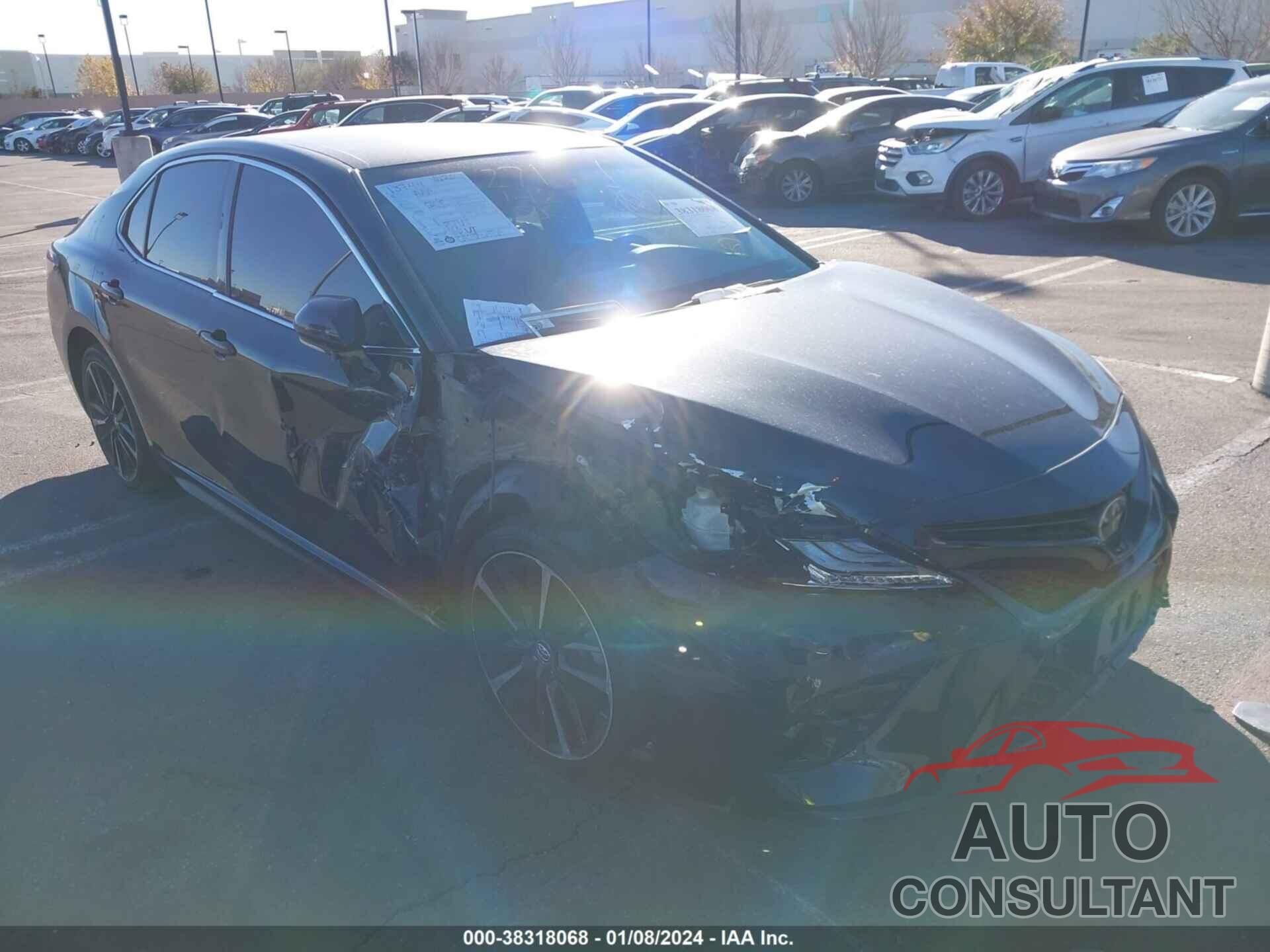 TOYOTA CAMRY 2018 - 4T1B61HK9JU013497