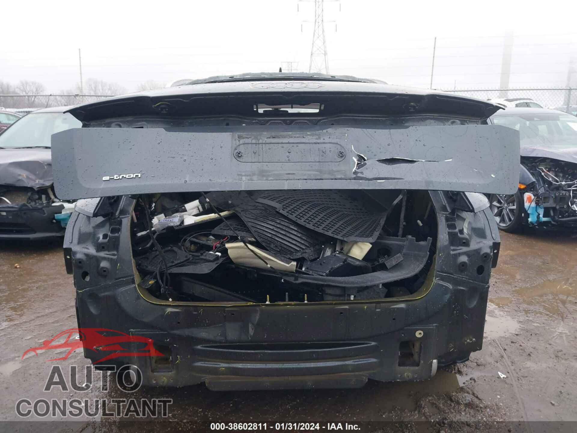 AUDI E-TRON 2019 - WA1VAAGE0KB008983