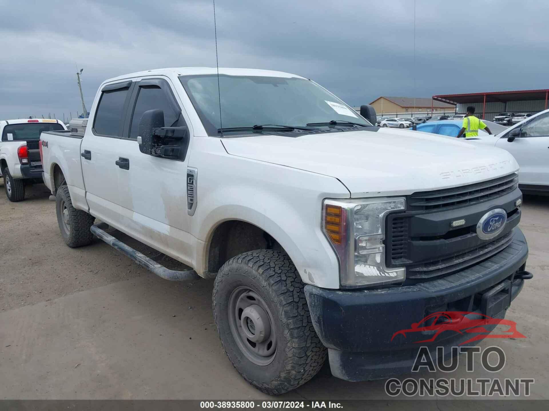 FORD F-250 2018 - 1FT7W2B69JEC45670