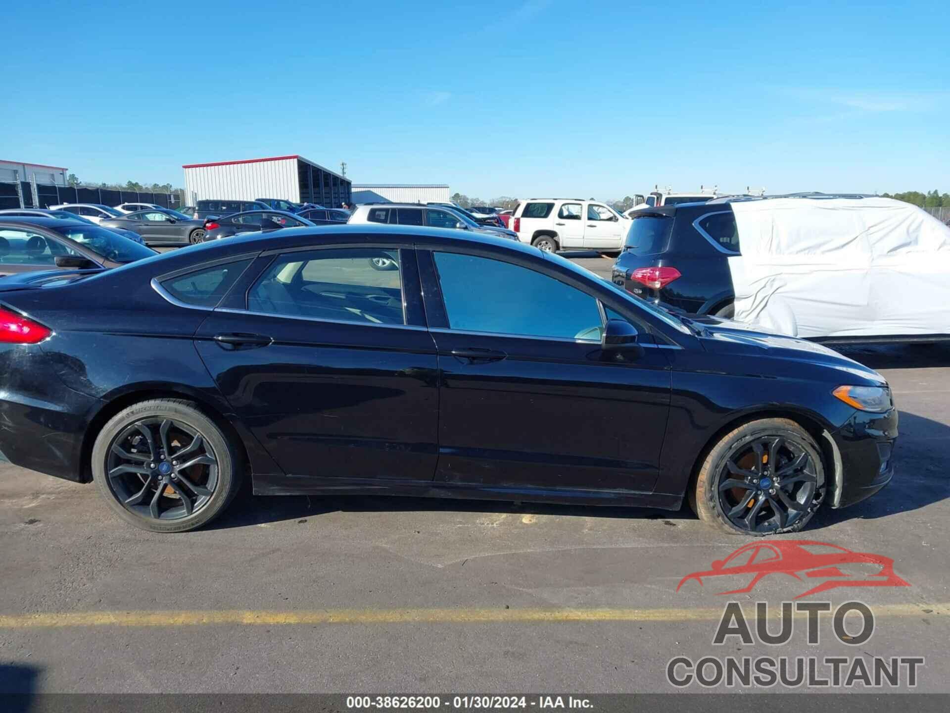 FORD FUSION 2019 - 3FA6P0HD1KR179347