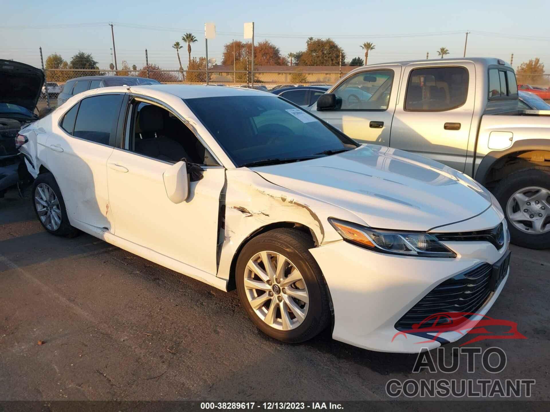 TOYOTA CAMRY 2019 - 4T1B11HK3KU839388