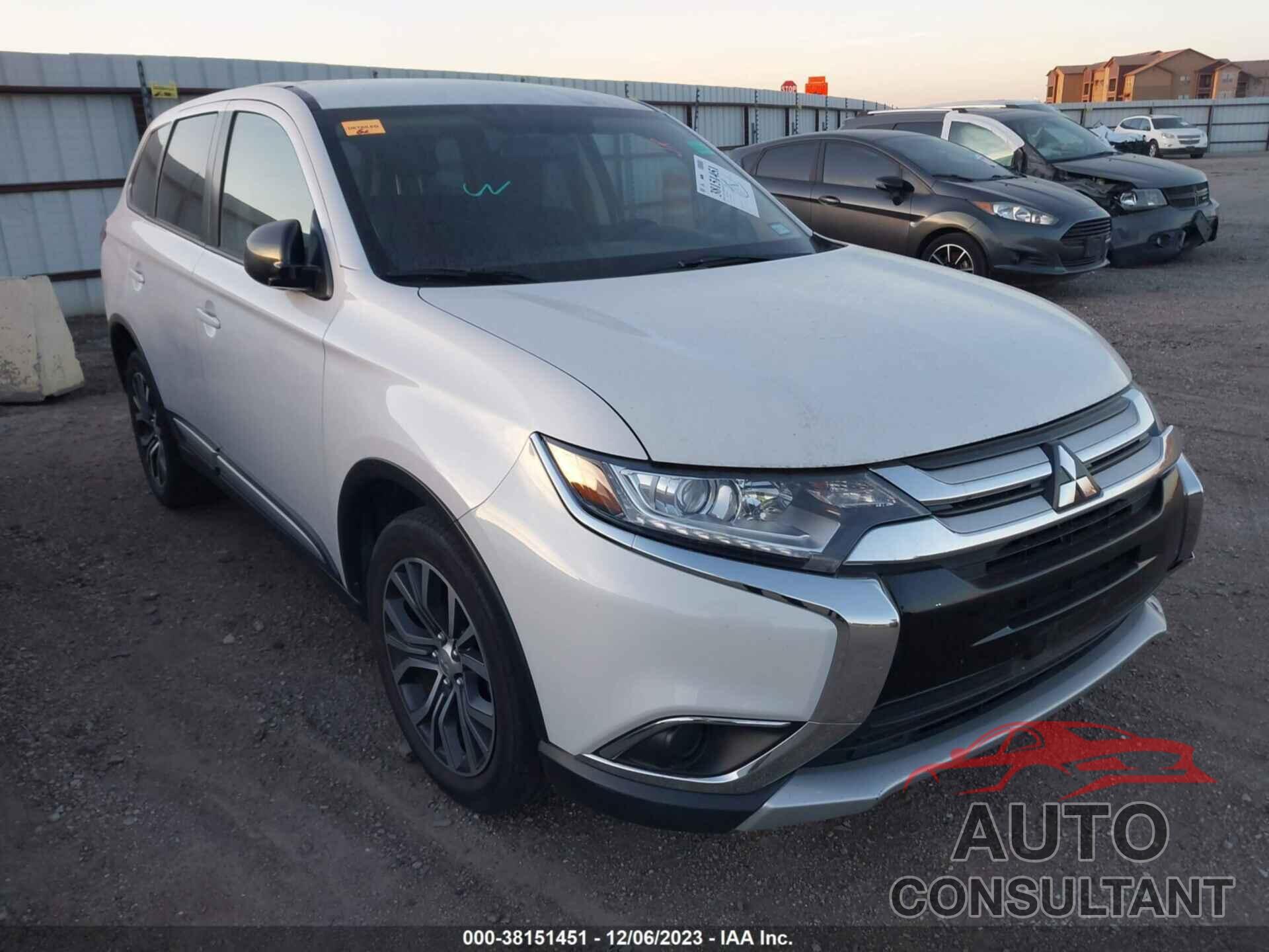 MITSUBISHI OUTLANDER 2017 - JA4AD2A34HZ007628