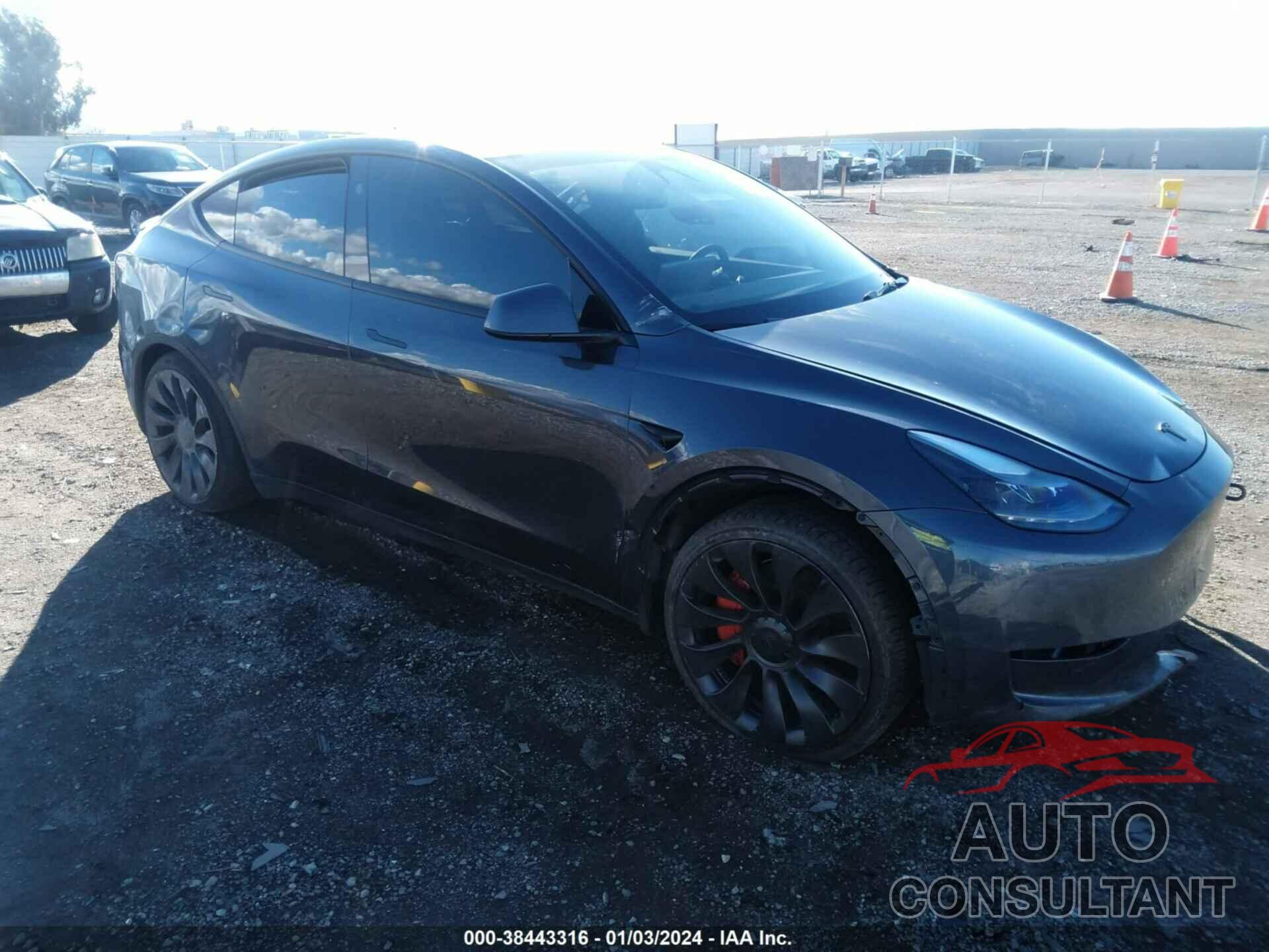 TESLA MODEL Y 2023 - 7SAYGDEE2PF916204