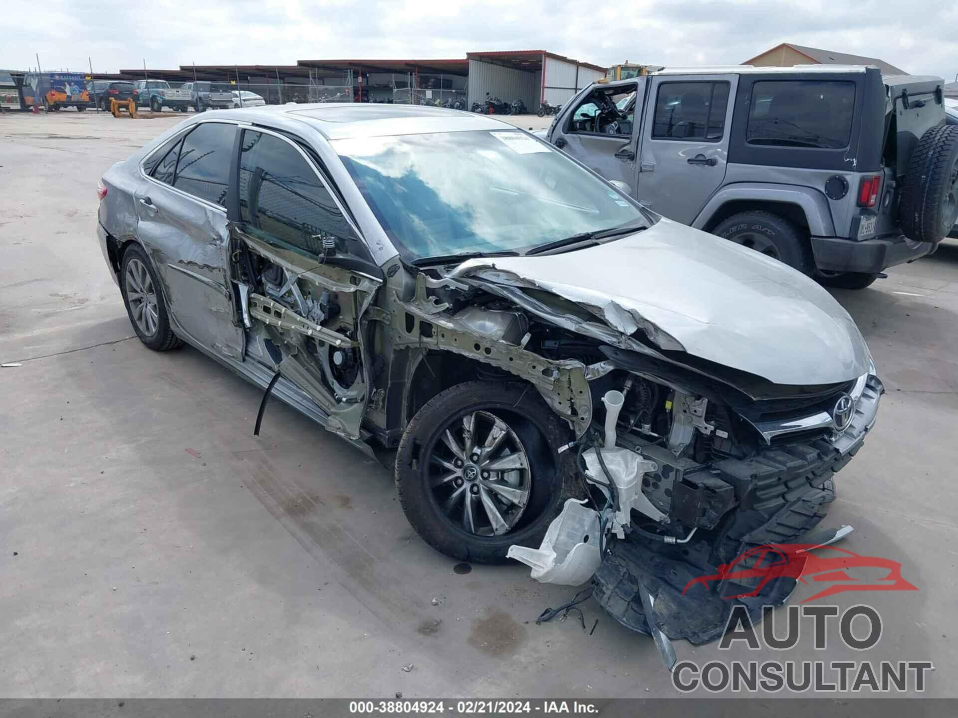 TOYOTA CAMRY 2017 - 4T1BF1FK2HU783604
