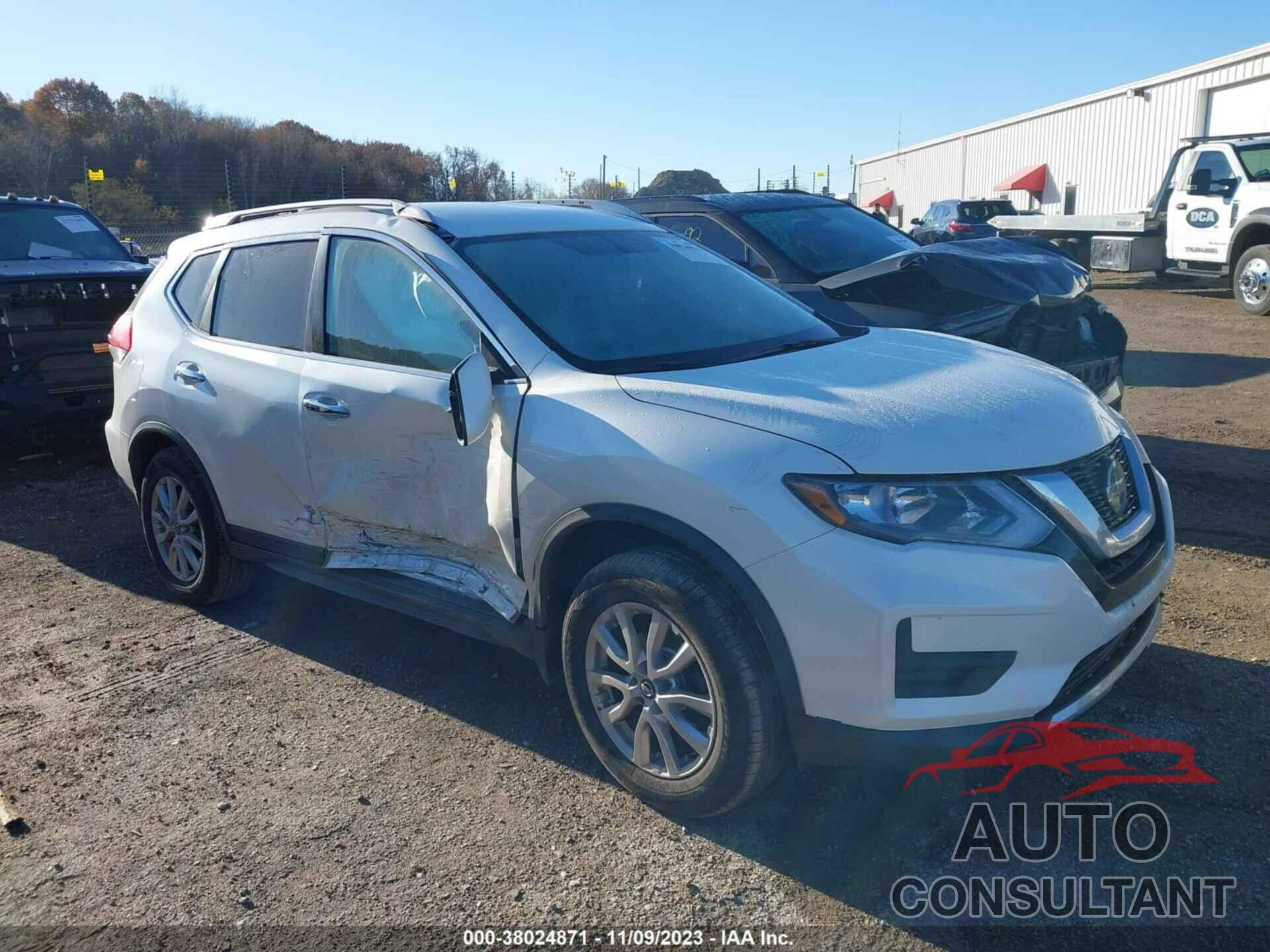 NISSAN ROGUE 2018 - KNMAT2MV8JP565294