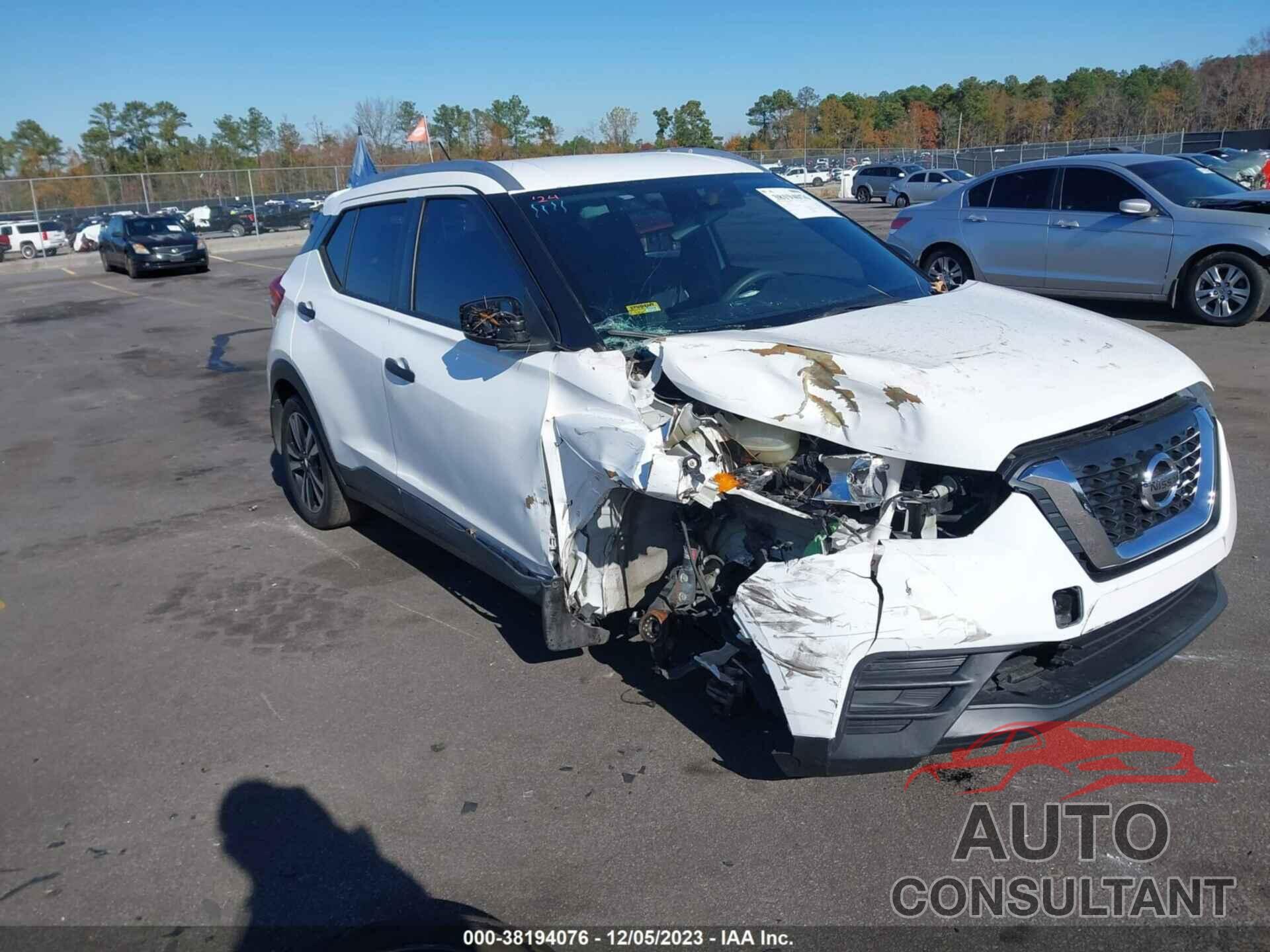 NISSAN KICKS 2018 - 3N1CP5CU6JL544739