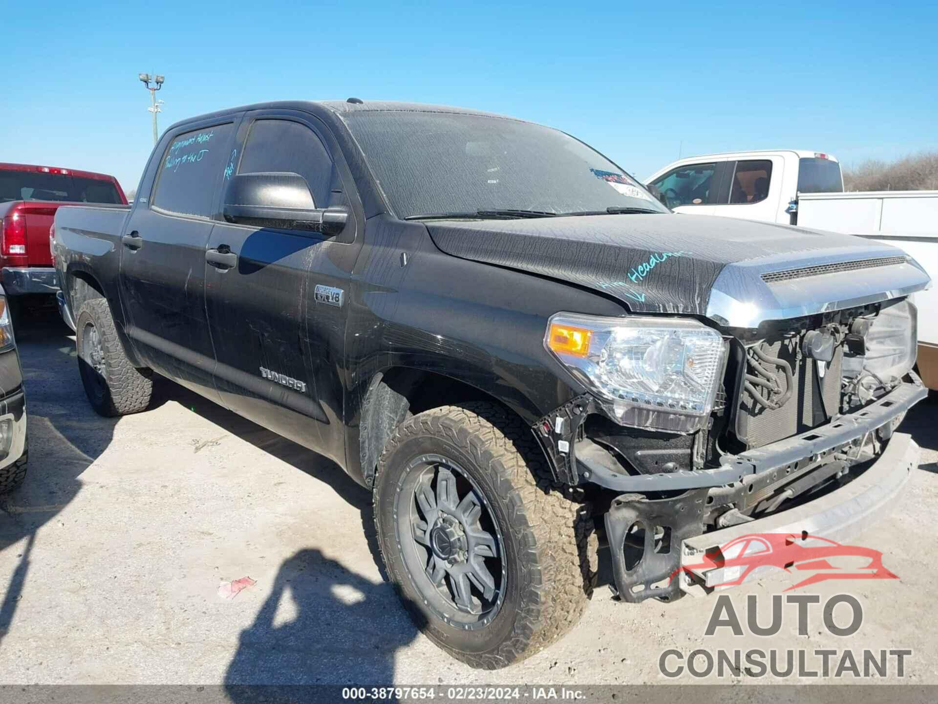 TOYOTA TUNDRA 2017 - 5TFEW5F13HX218213