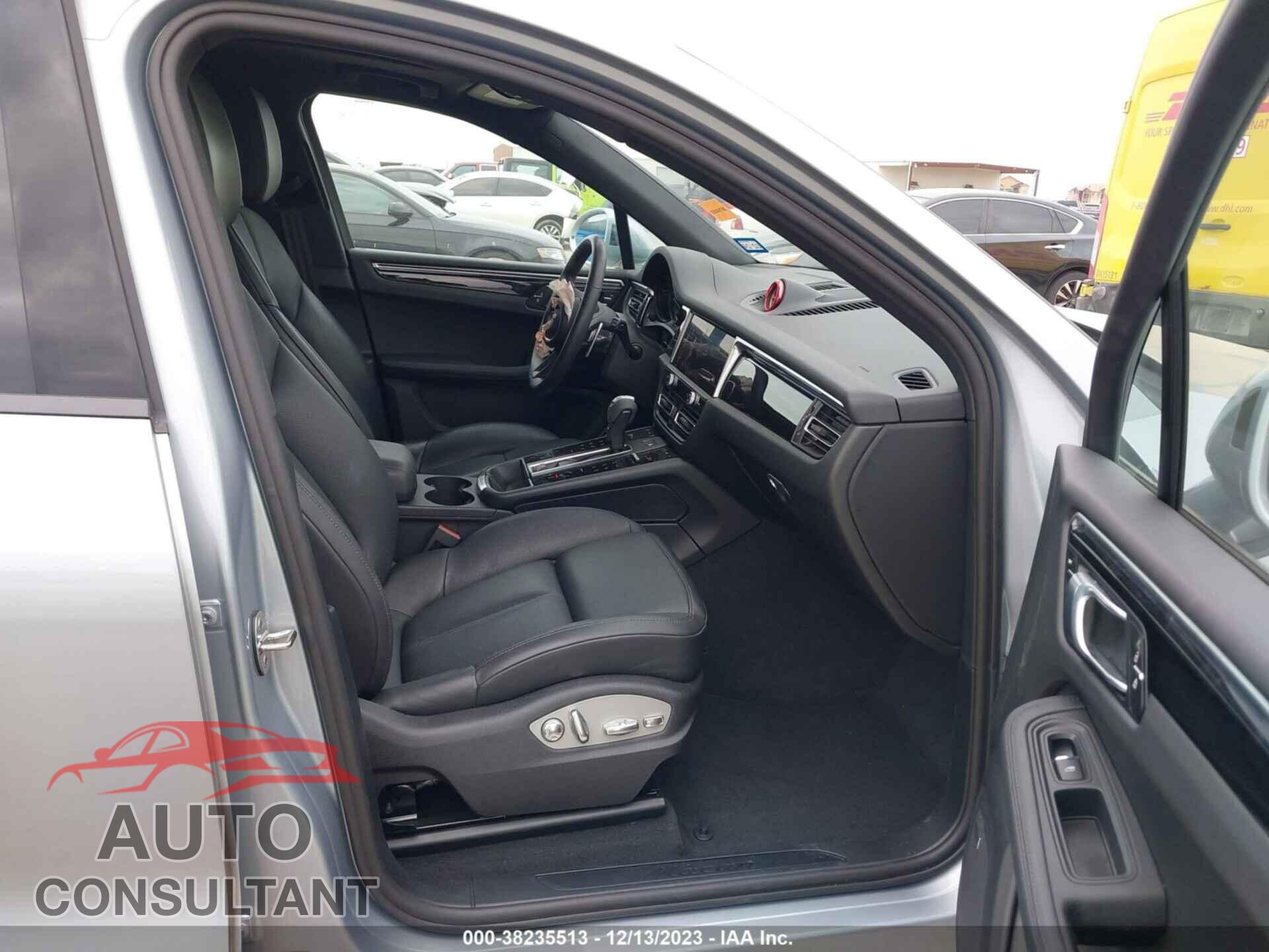 PORSCHE MACAN 2022 - WP1AA2A55NLB02471