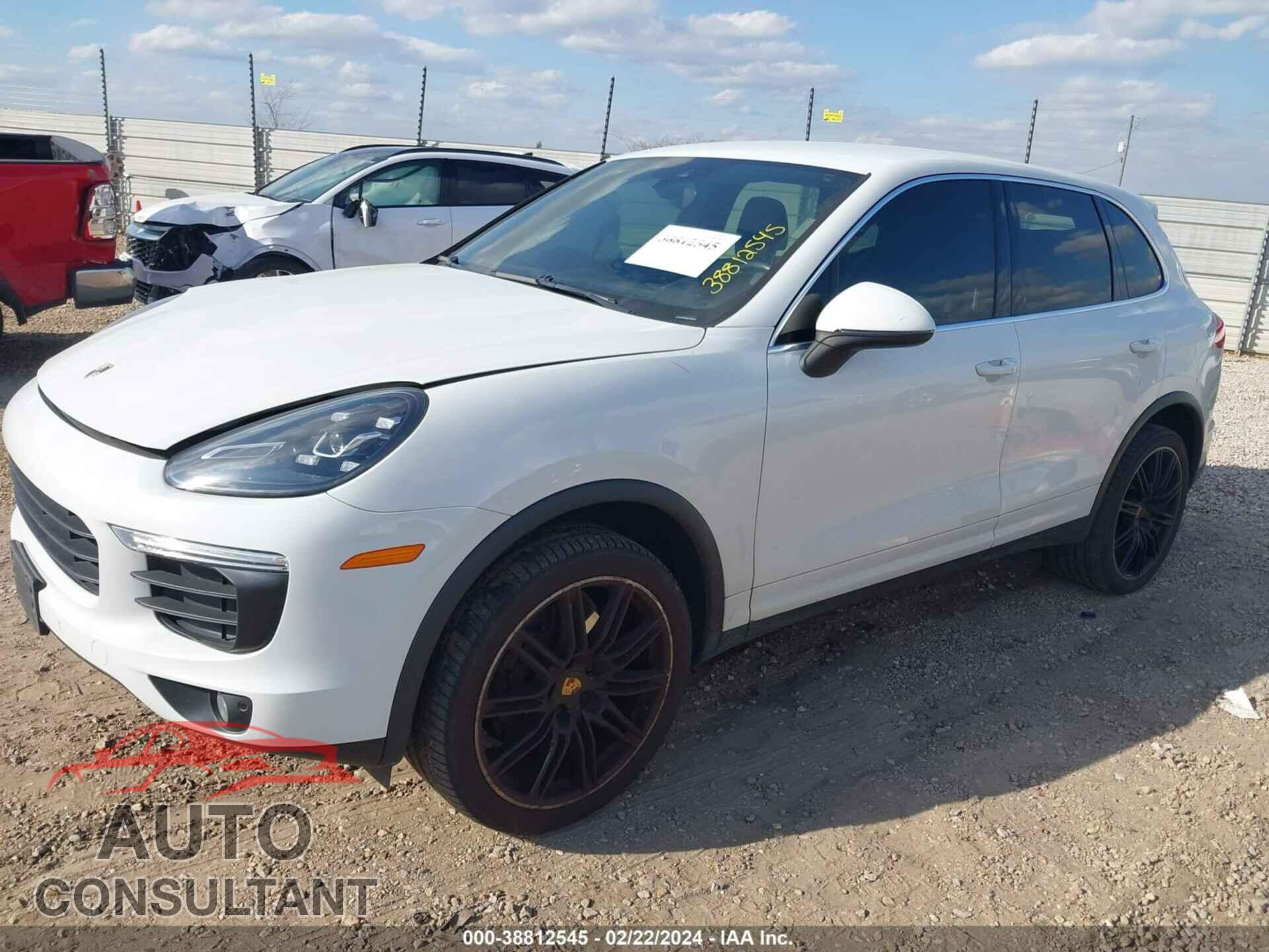 PORSCHE CAYENNE 2016 - WP1AA2A20GKA08786