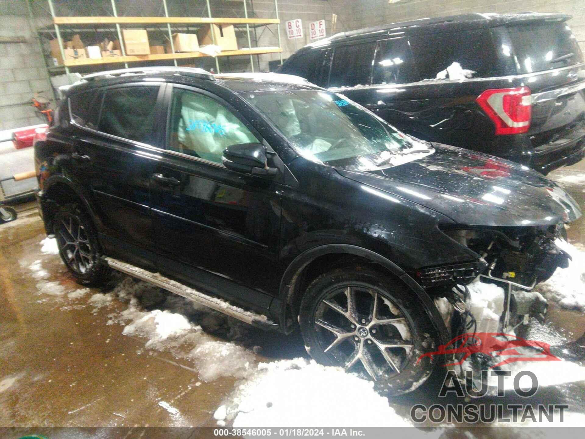 TOYOTA RAV4 2018 - 2T3JFREV0JW787301