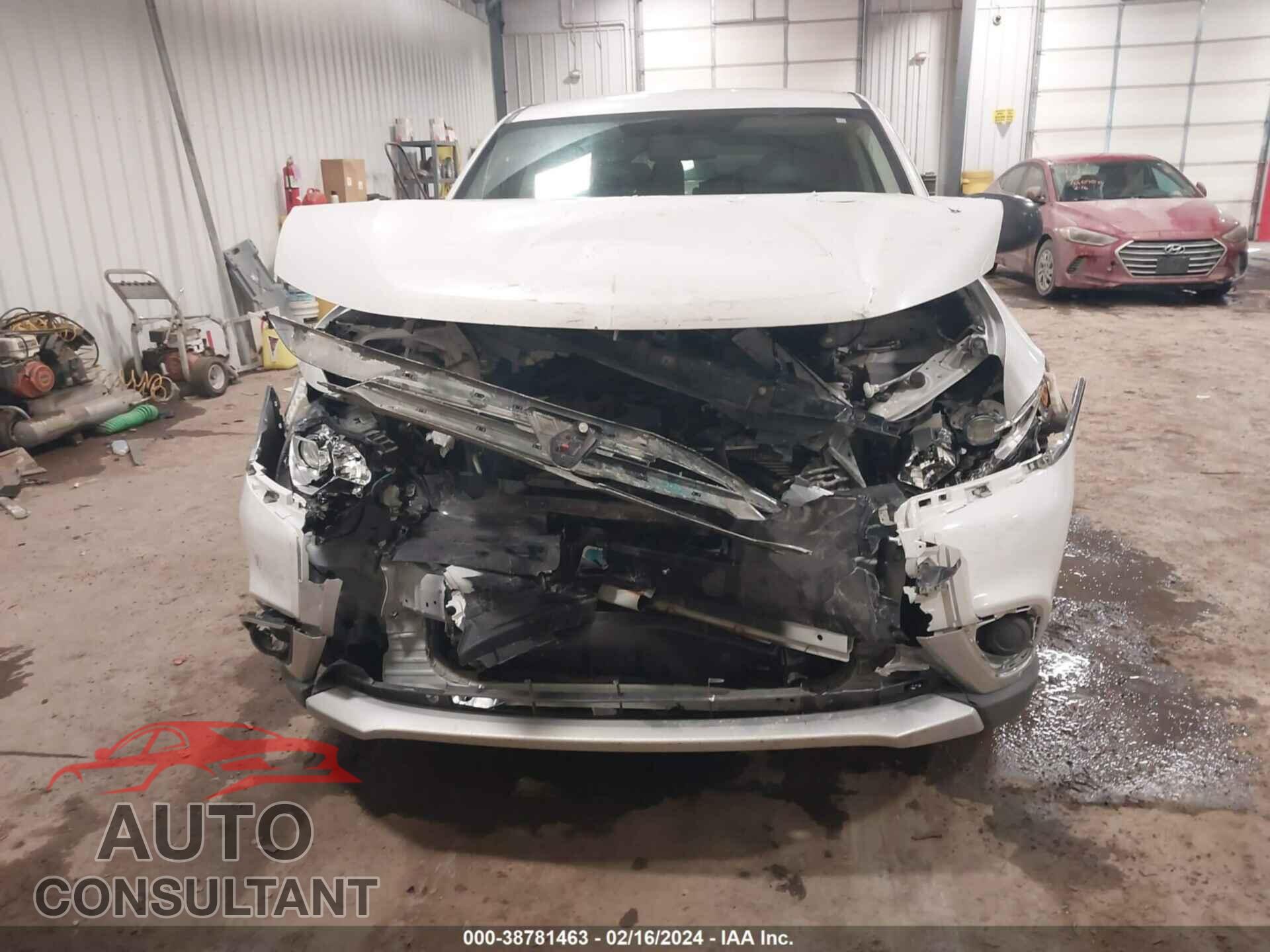 MITSUBISHI OUTLANDER 2017 - JA4AD2A35HZ018038