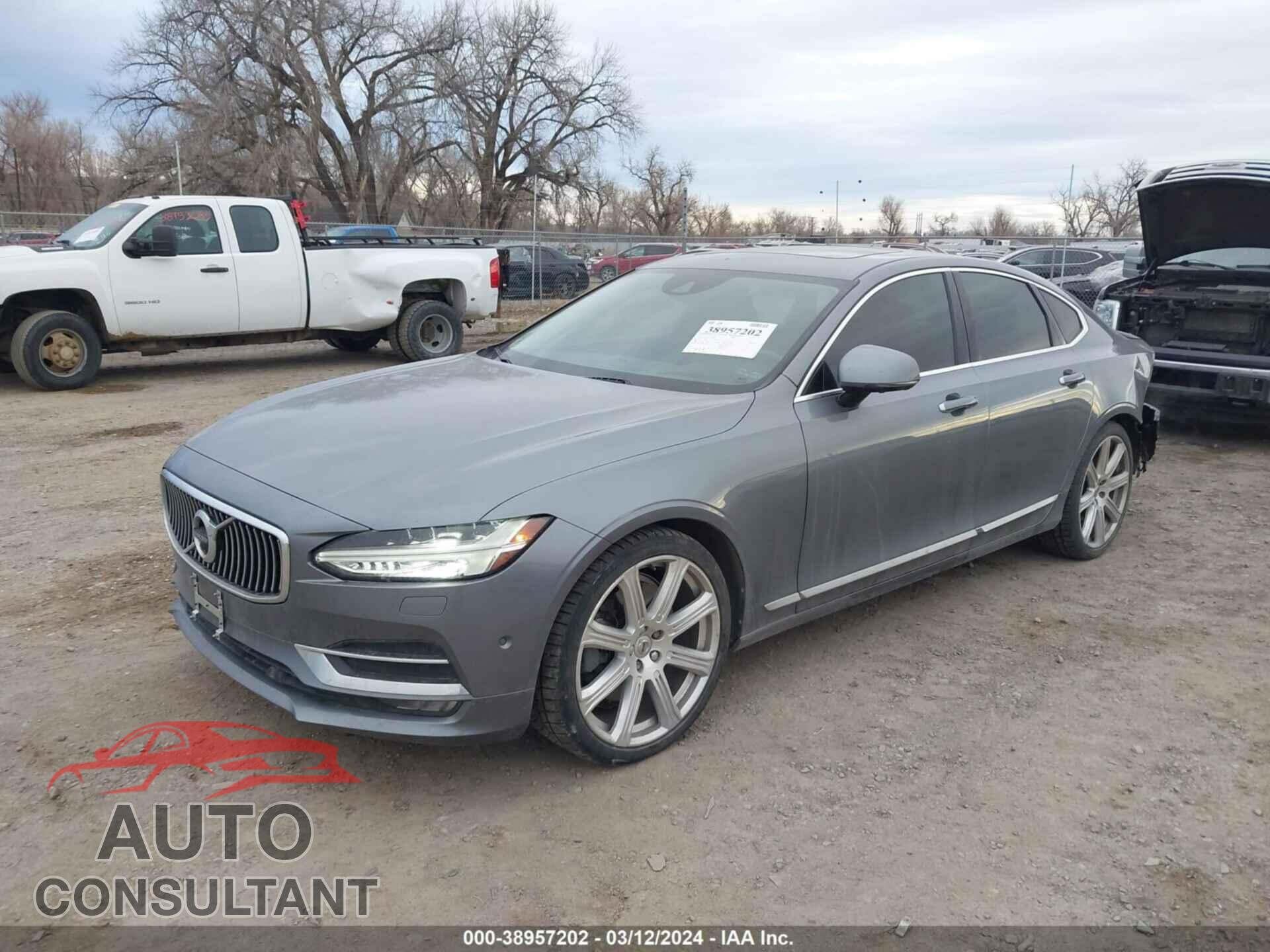 VOLVO S90 2017 - YV1A22ML2H1004288