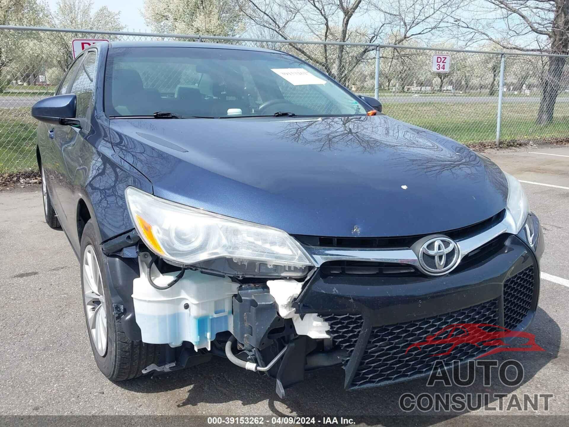TOYOTA CAMRY 2016 - 4T4BF1FK2GR552108