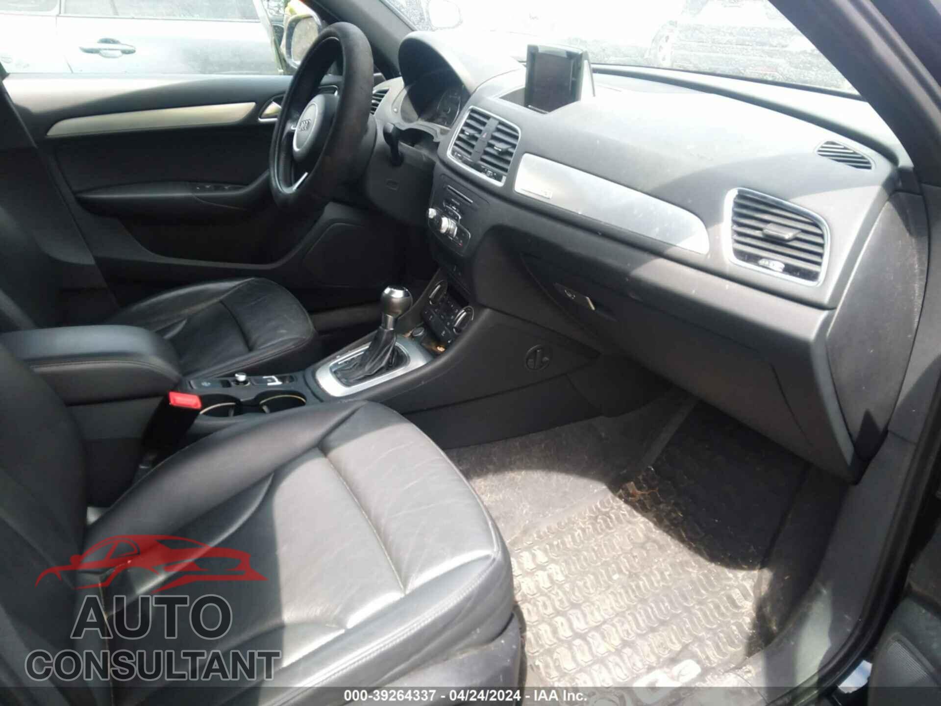 AUDI Q3 2018 - WA1JCCFS2JR009456