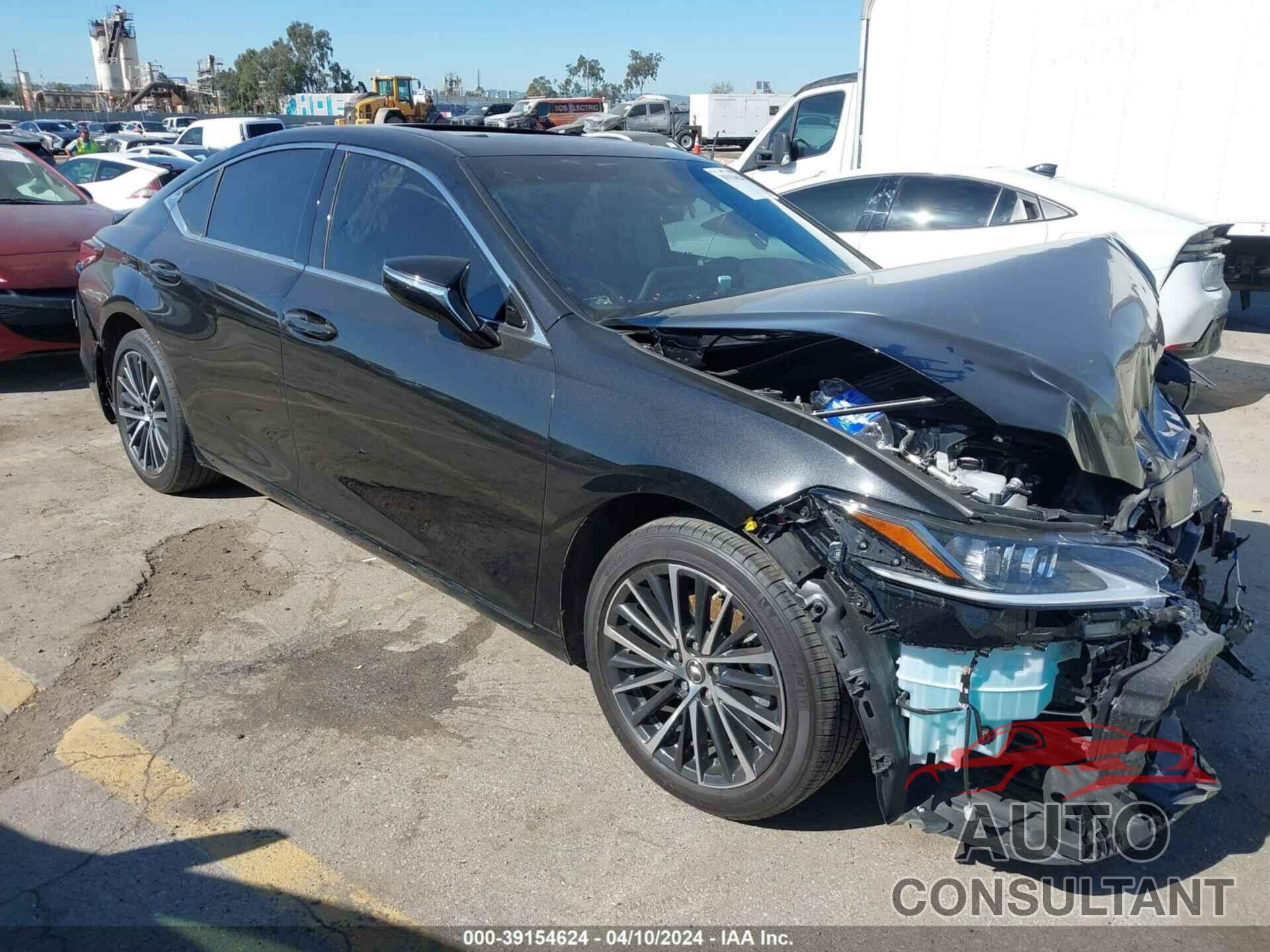 LEXUS ES 300H 2024 - 58ADA1C11RU044978