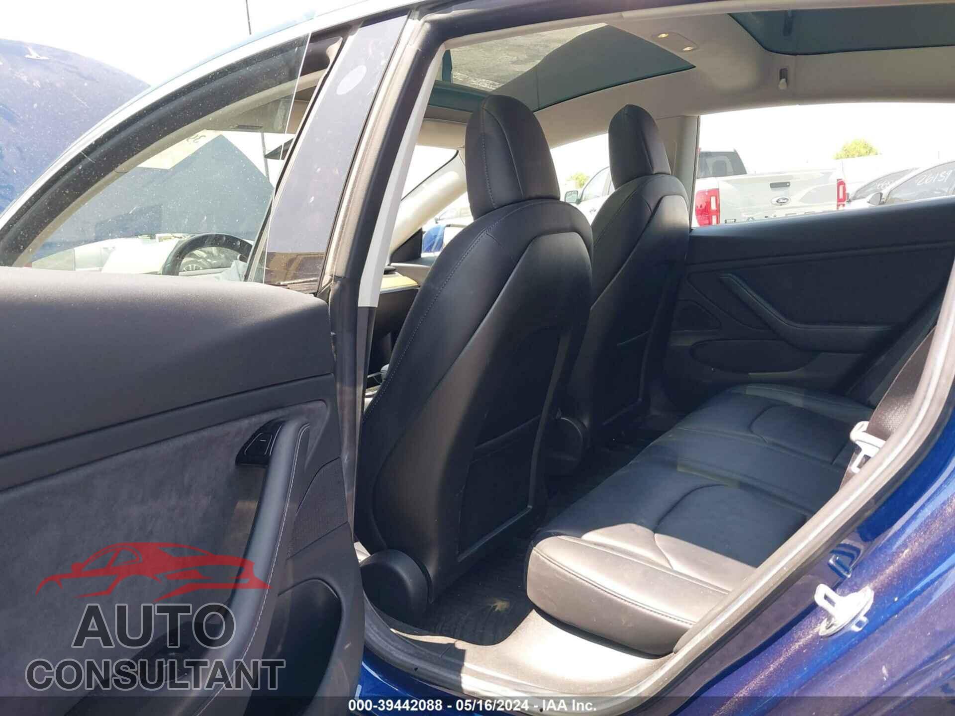 TESLA MODEL 3 2018 - 5YJ3E1EA2JF005547