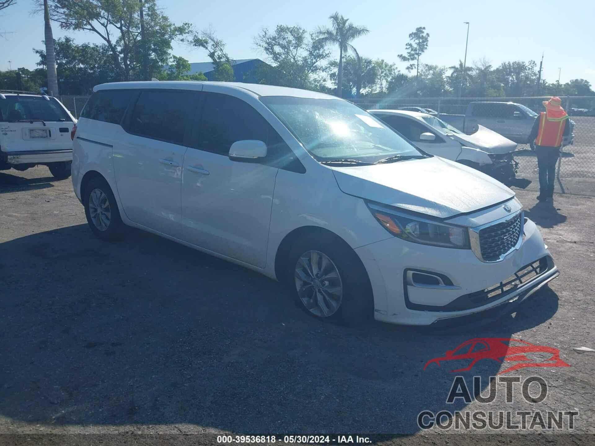 KIA SEDONA 2020 - KNDMB5C17L6646084