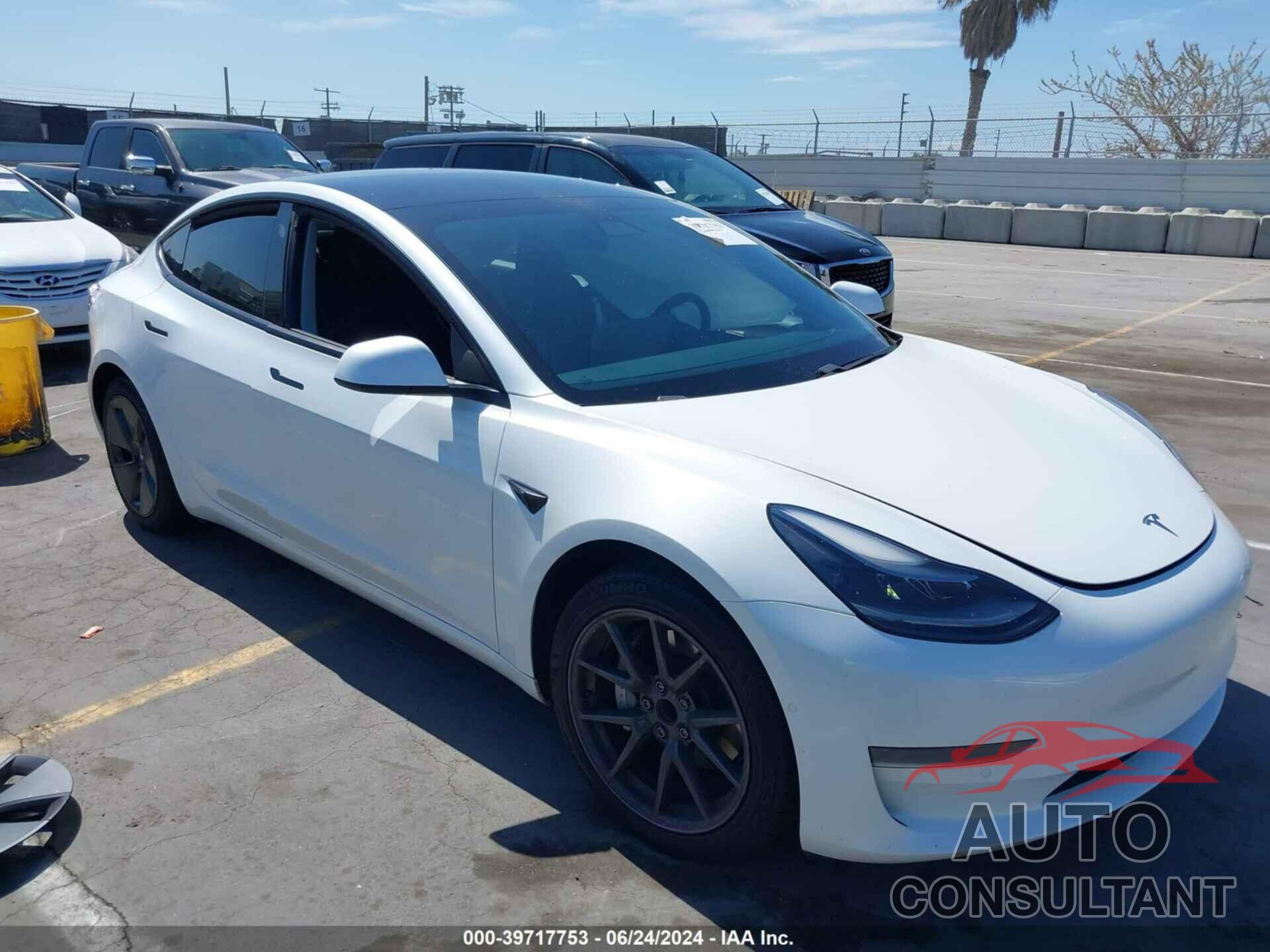 TESLA MODEL 3 2021 - 5YJ3E1EA0MF996509