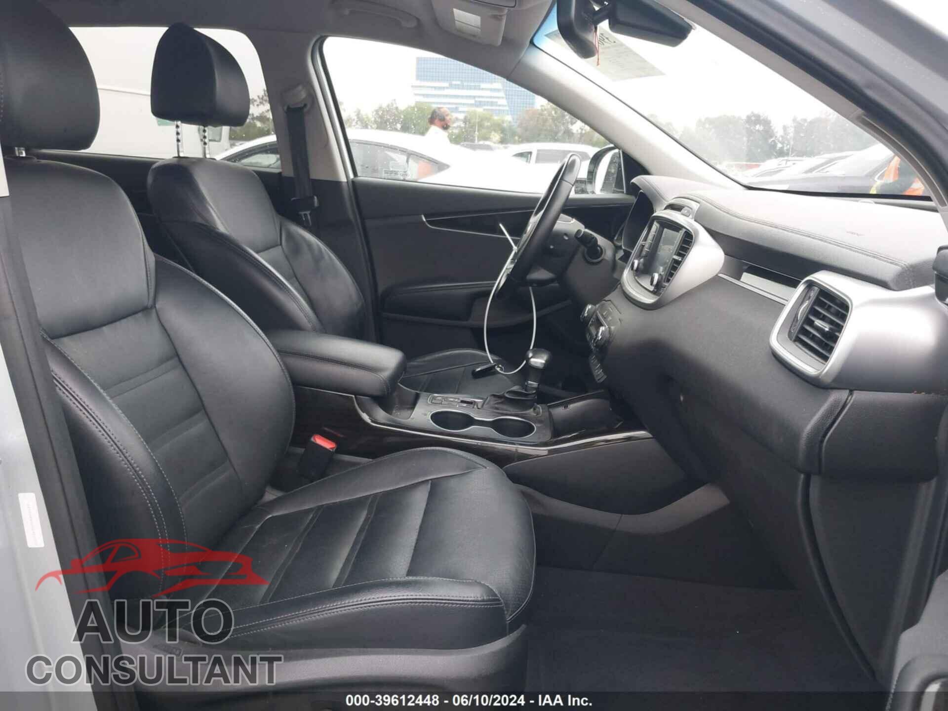KIA SORENTO 2019 - 5XYPH4A52KG455003