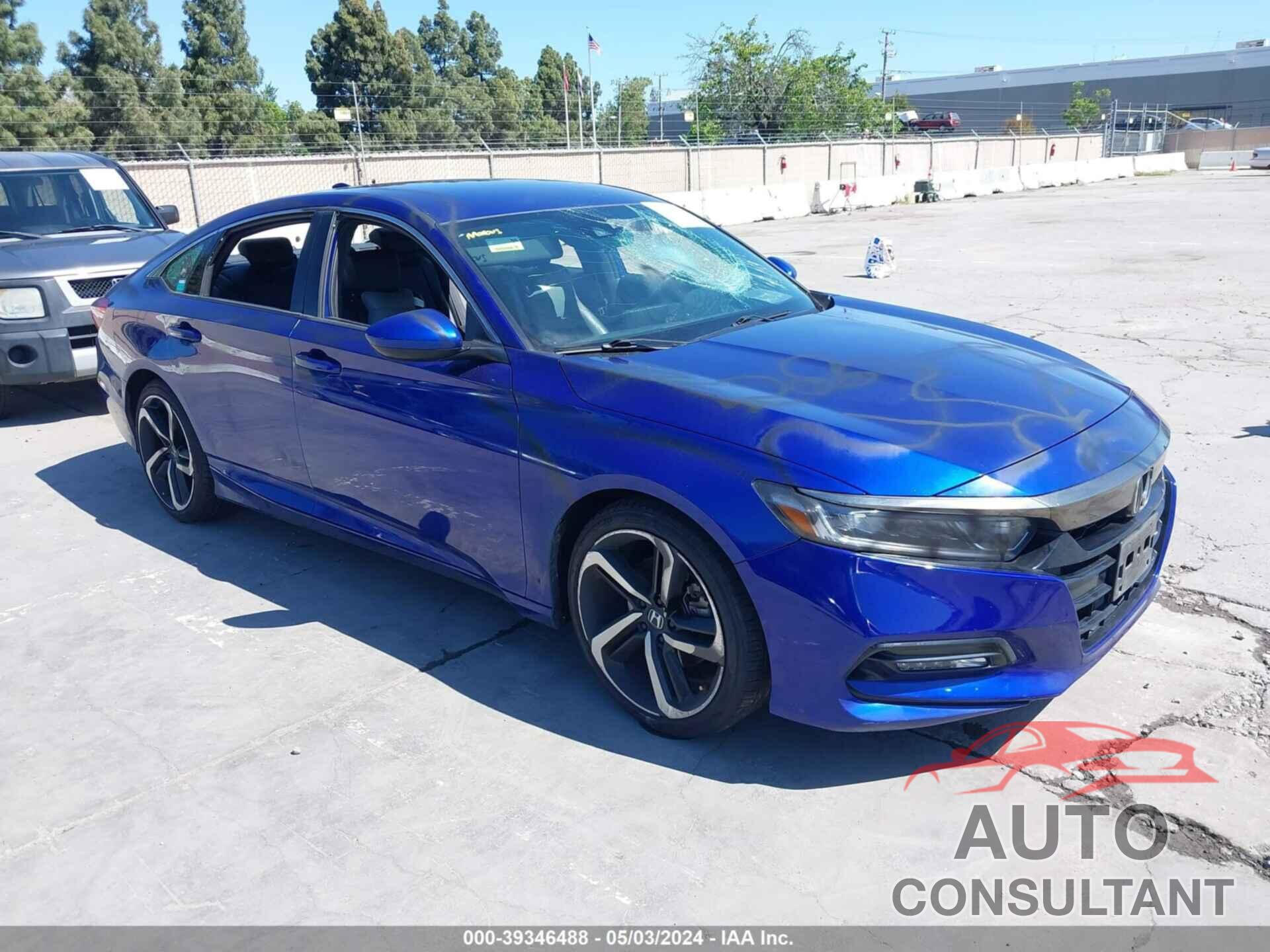 HONDA ACCORD 2018 - 1HGCV1F32JA210375