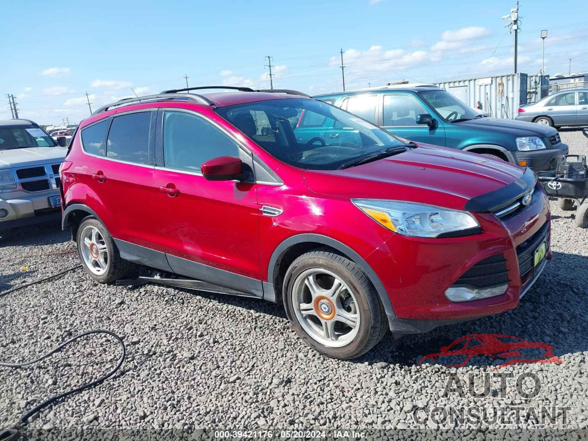 FORD ESCAPE 2015 - 1FMCU9G90FUC80476