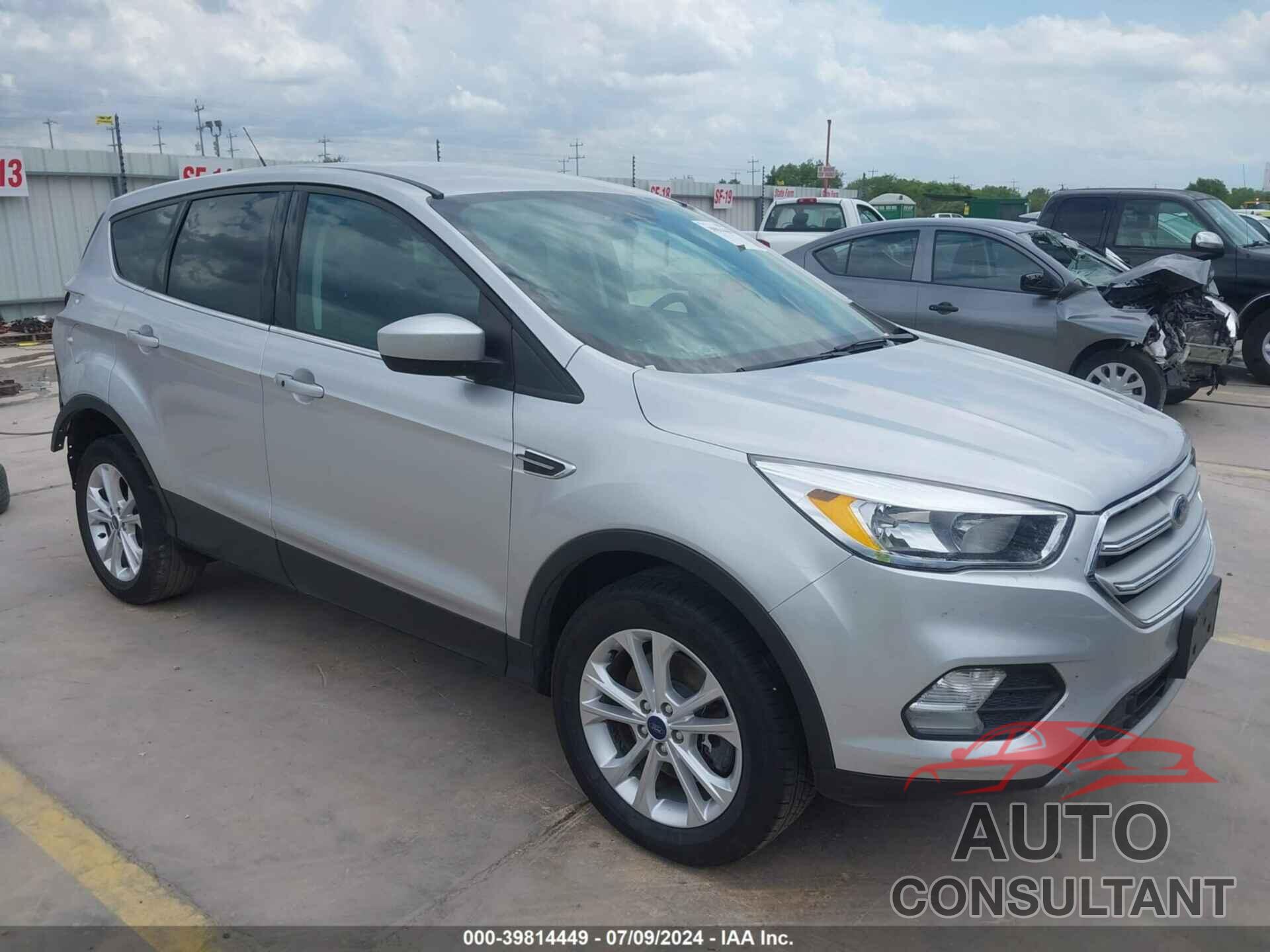 FORD ESCAPE 2019 - 1FMCU9GD8KUA94098