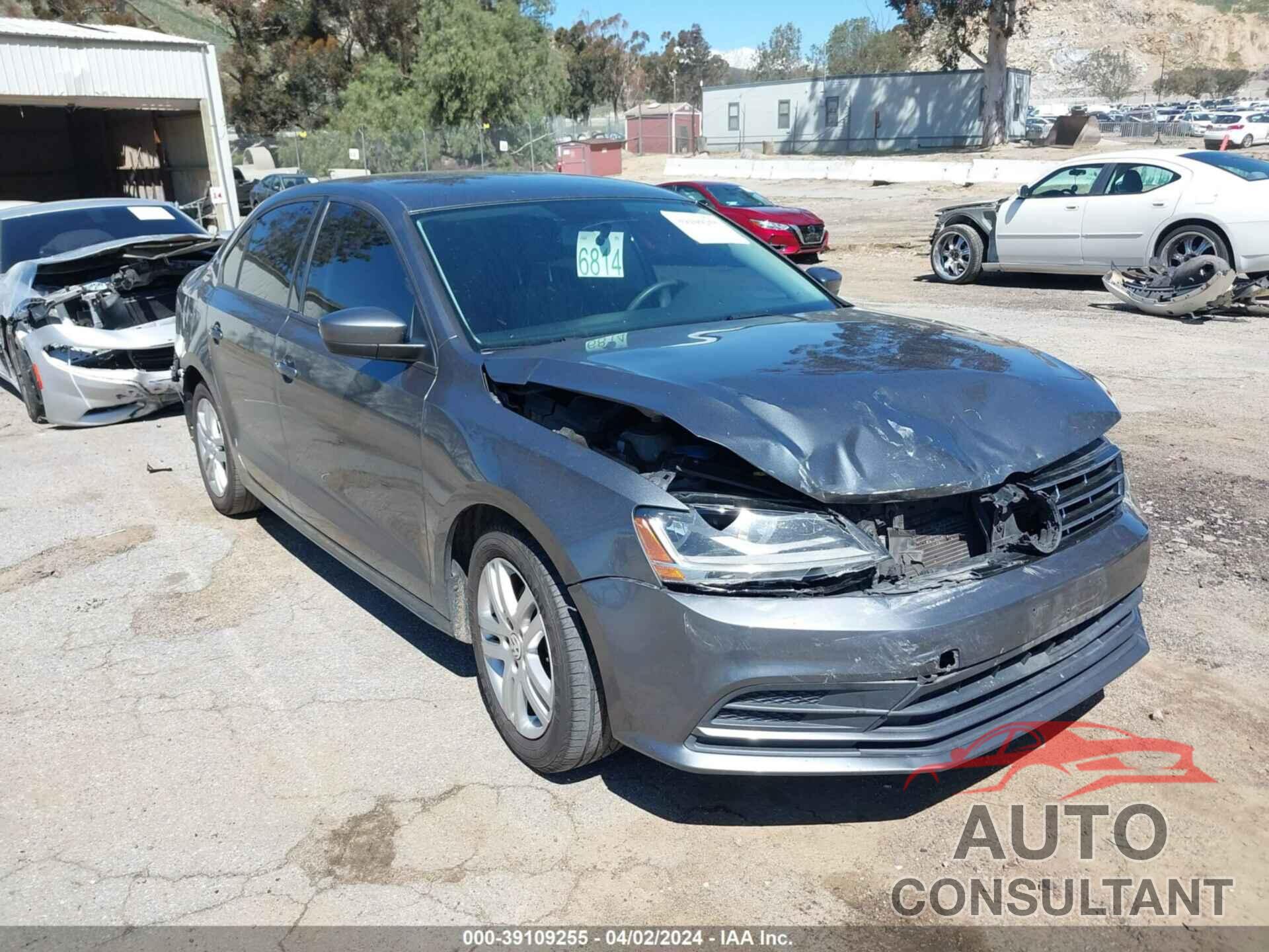 VOLKSWAGEN JETTA 2018 - 3VW2B7AJ4JM206176