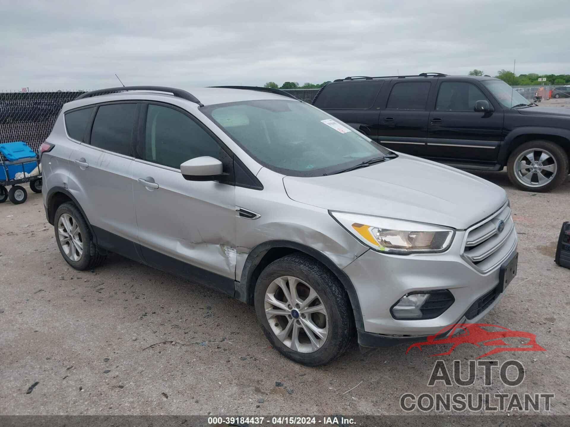 FORD ESCAPE 2018 - 1FMCU0GD3JUB11867