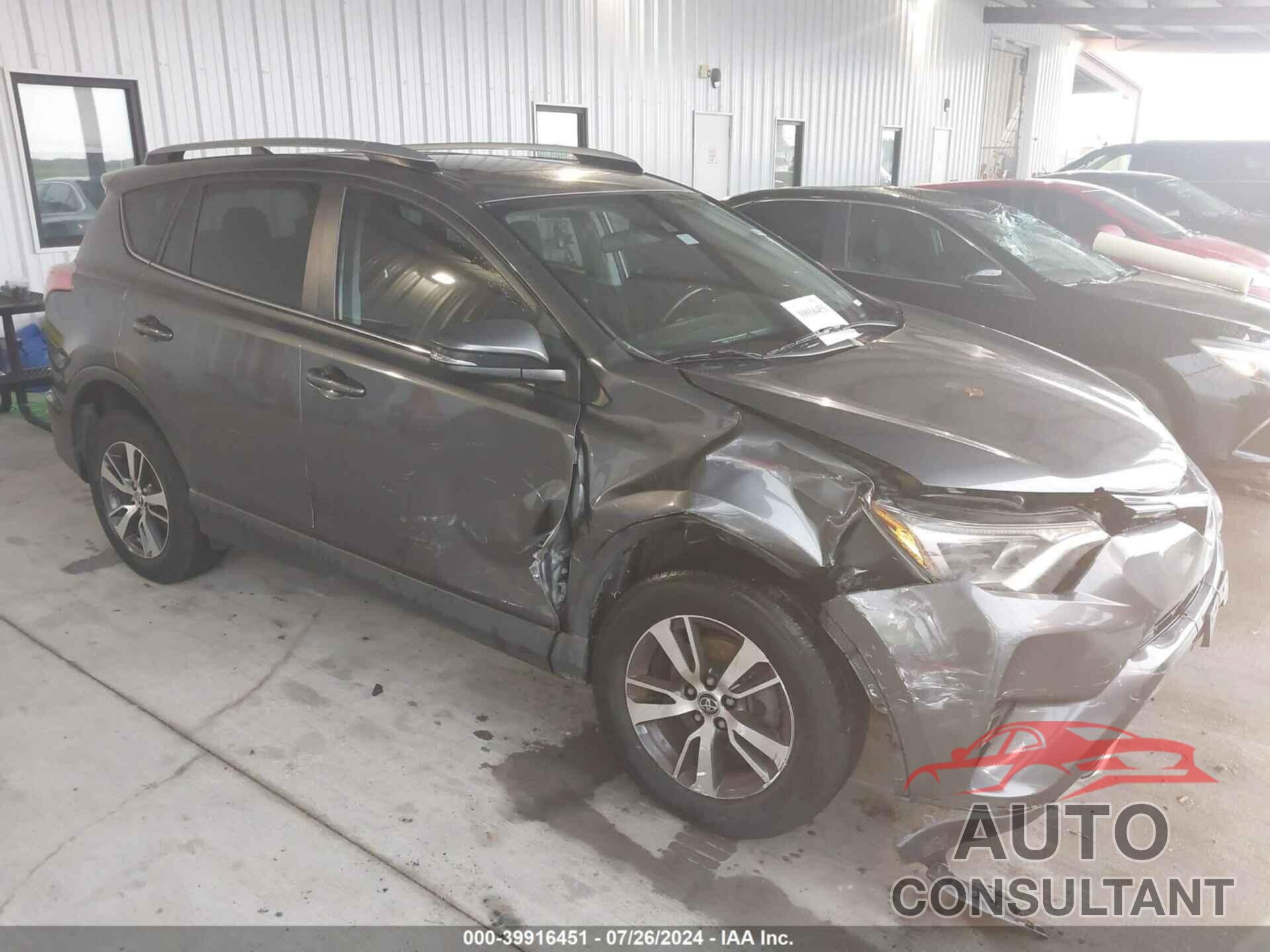 TOYOTA RAV4 2017 - JTMWFREV4HD106649