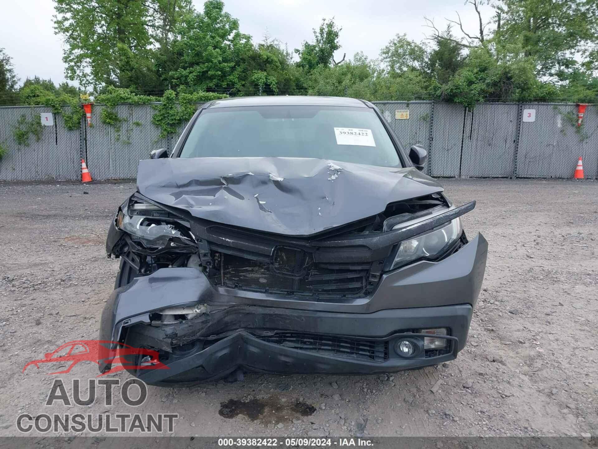 HONDA RIDGELINE 2017 - 5FPYK3F4XHB015537