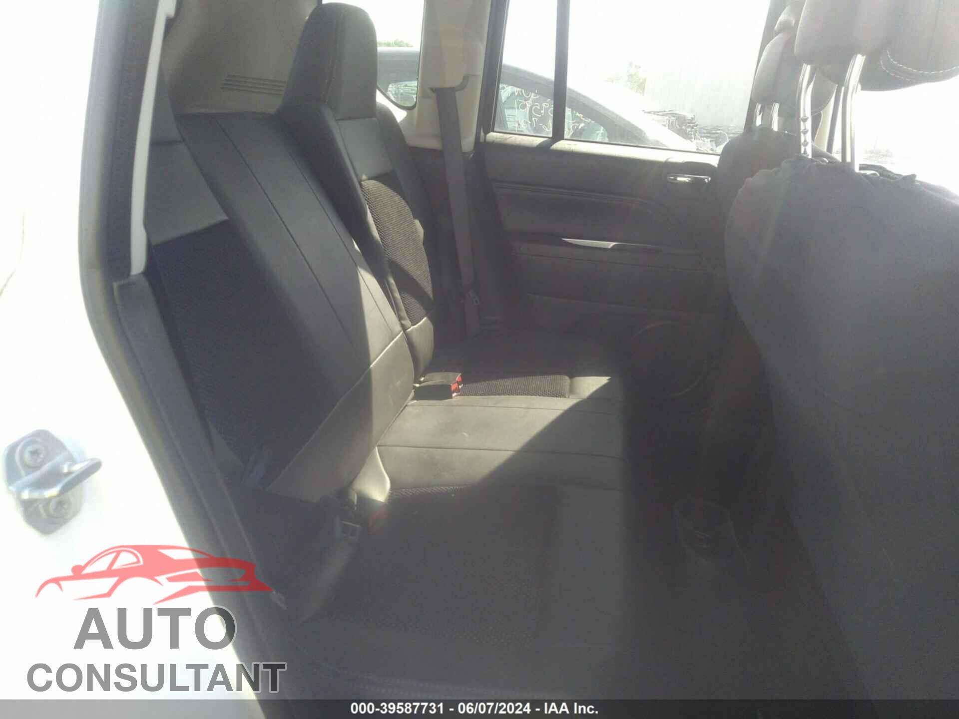 JEEP COMPASS 2017 - 1C4NJDEB8HD208071