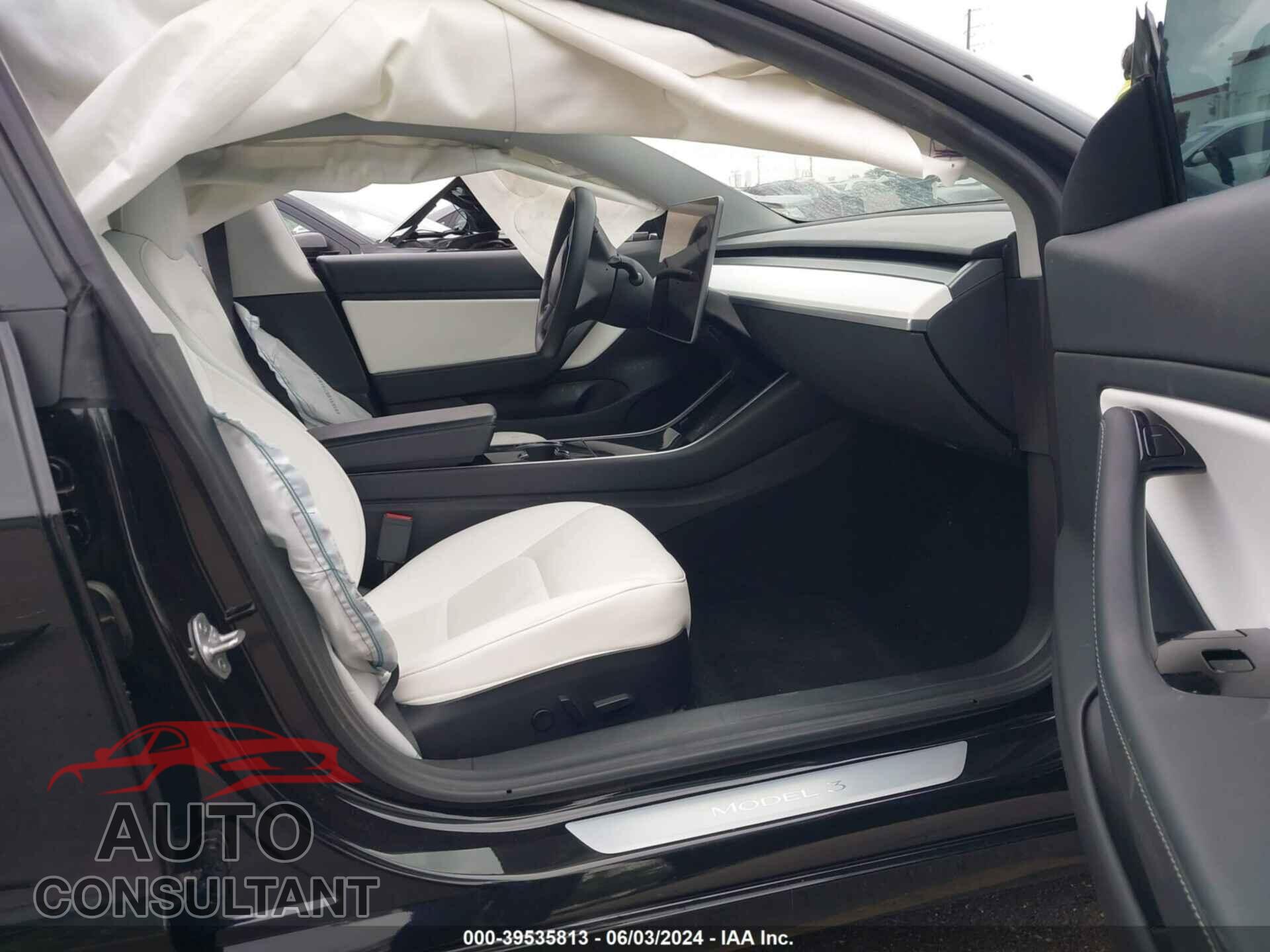TESLA MODEL 3 2018 - 5YJ3E1EB3JF079830