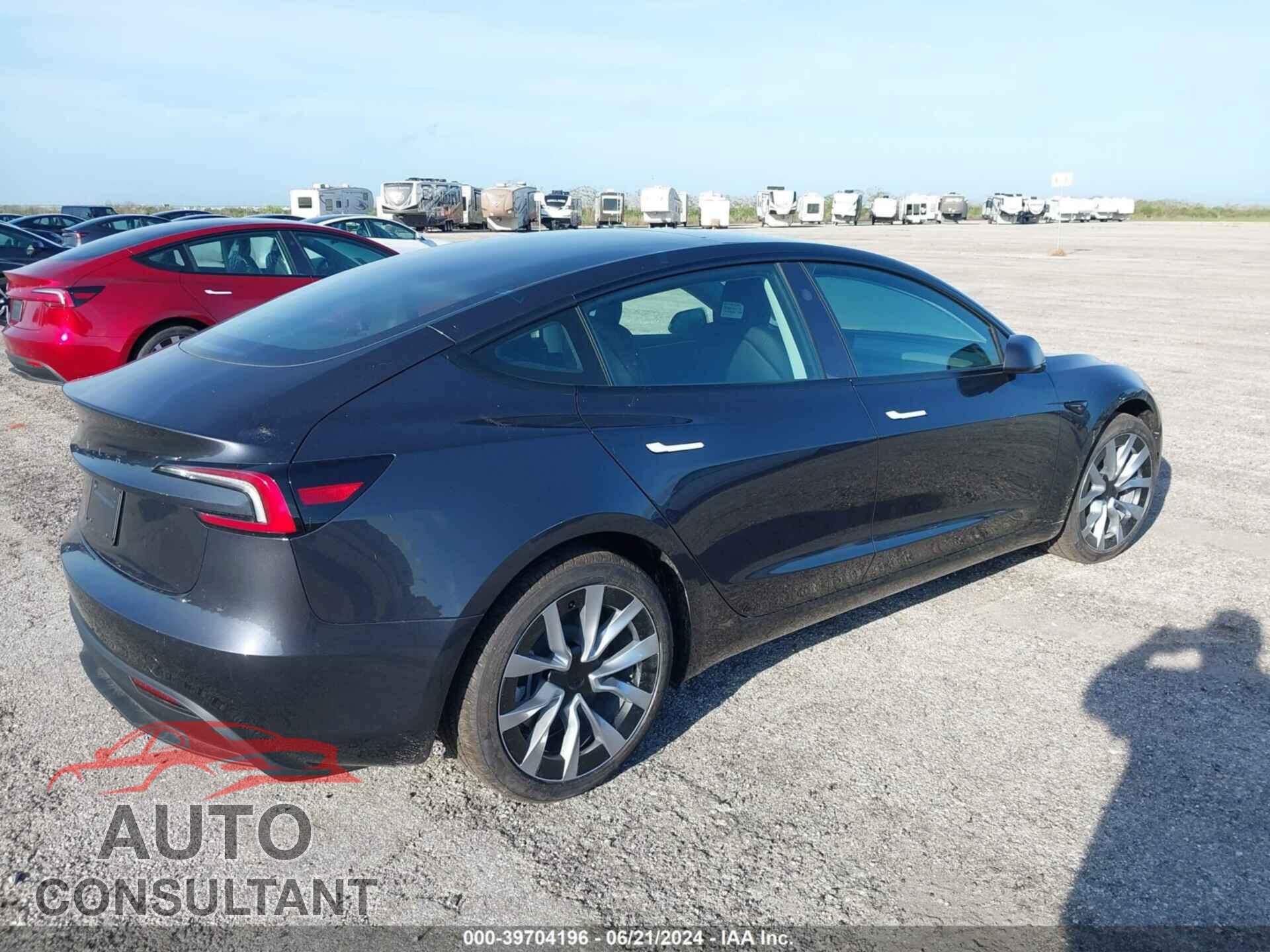 TESLA MODEL 3 2024 - 5YJ3E1EA0RF752074