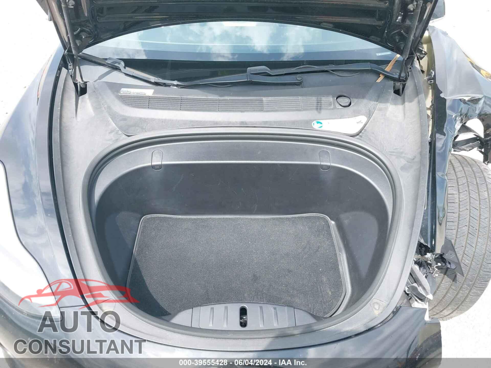 TESLA MODEL 3 2018 - 5YJ3E1EA0JF005854