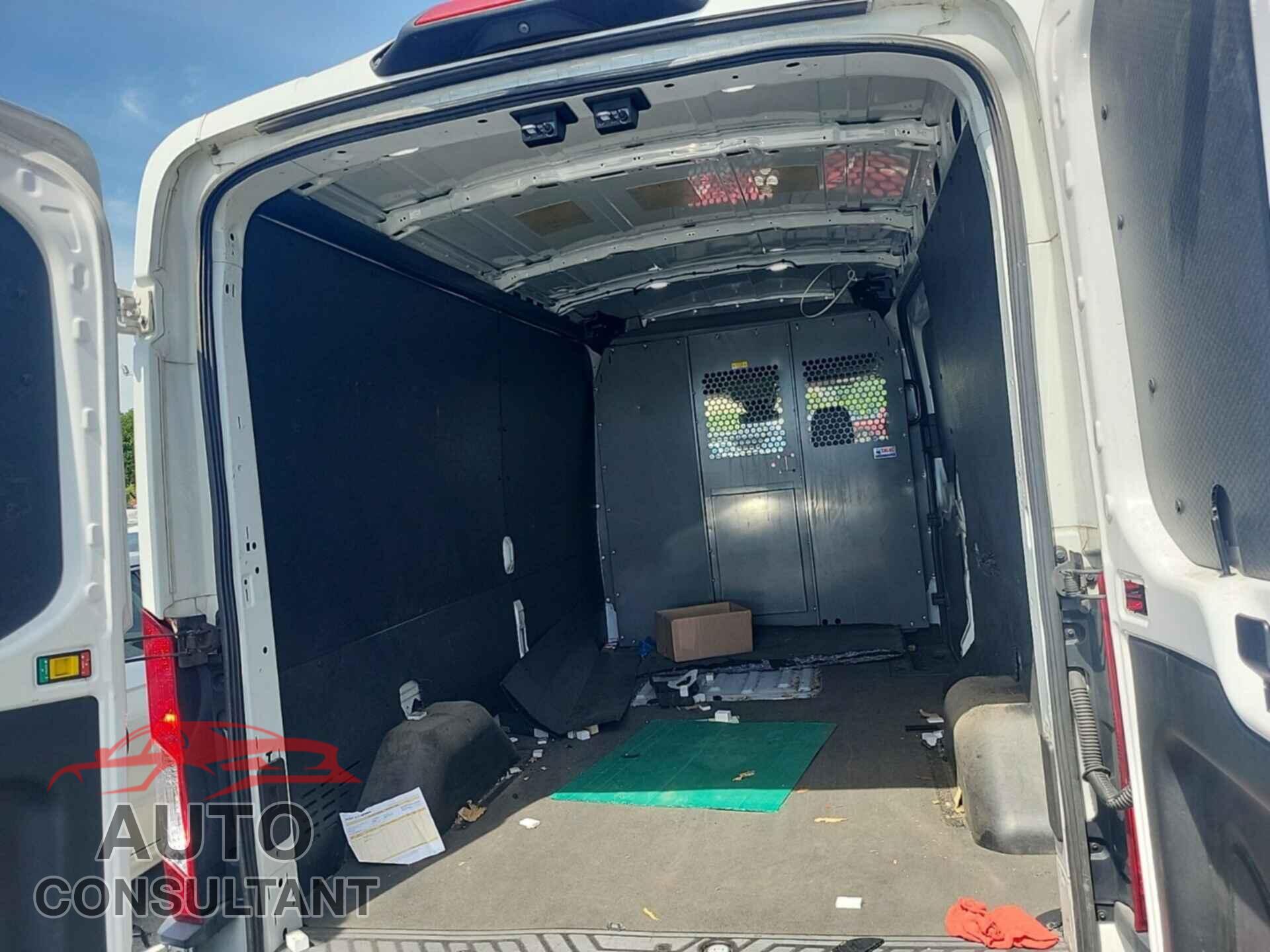 FORD TRANSIT 2019 - 1FTYR2CM9KKB18185