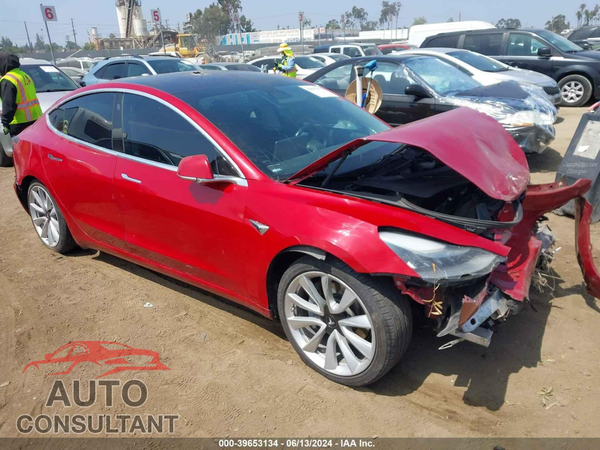TESLA MODEL 3 2018 - 5YJ3E1EA3JF061500