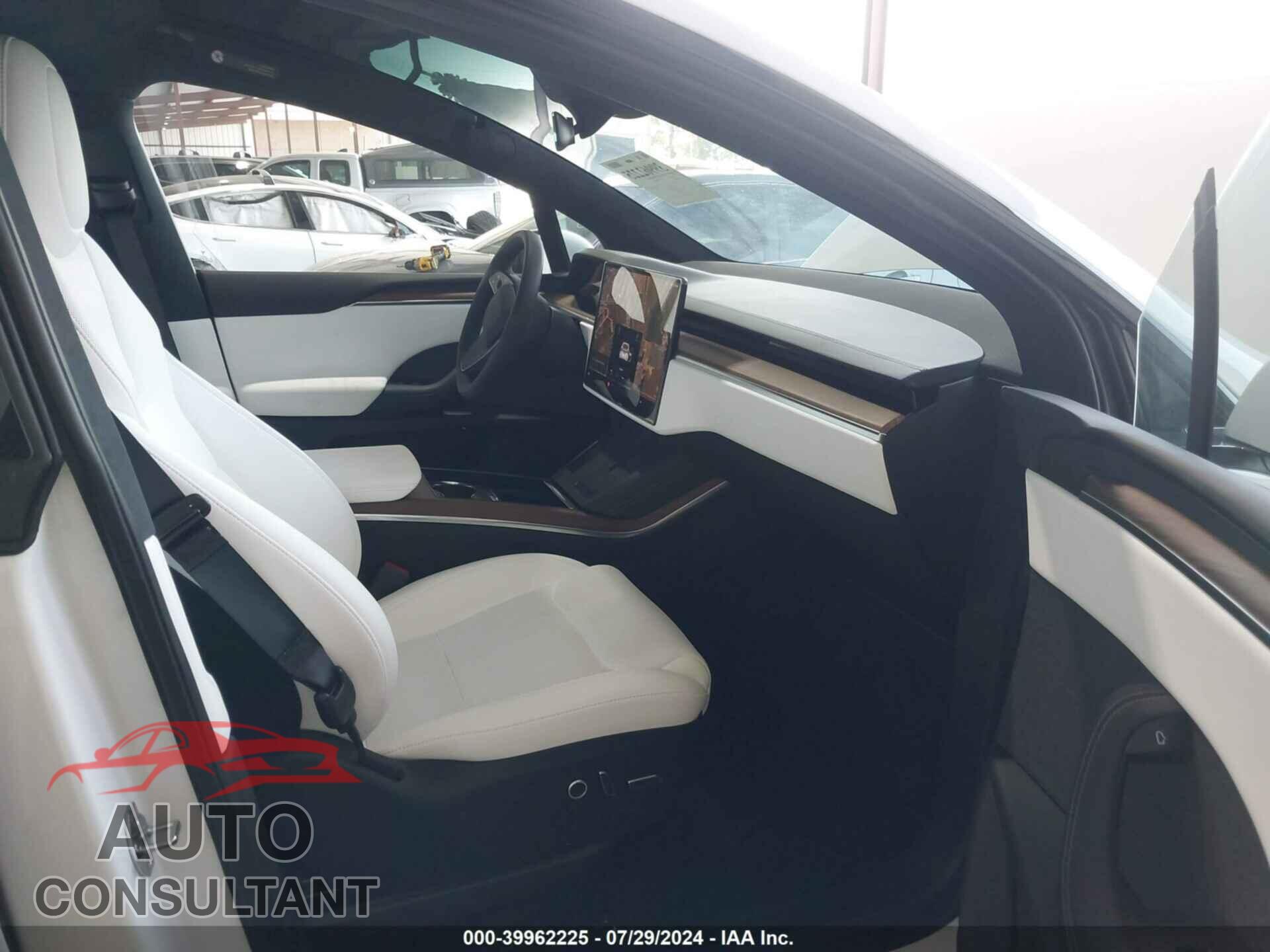 TESLA MODEL X 2023 - 7SAXCDE54PF425513