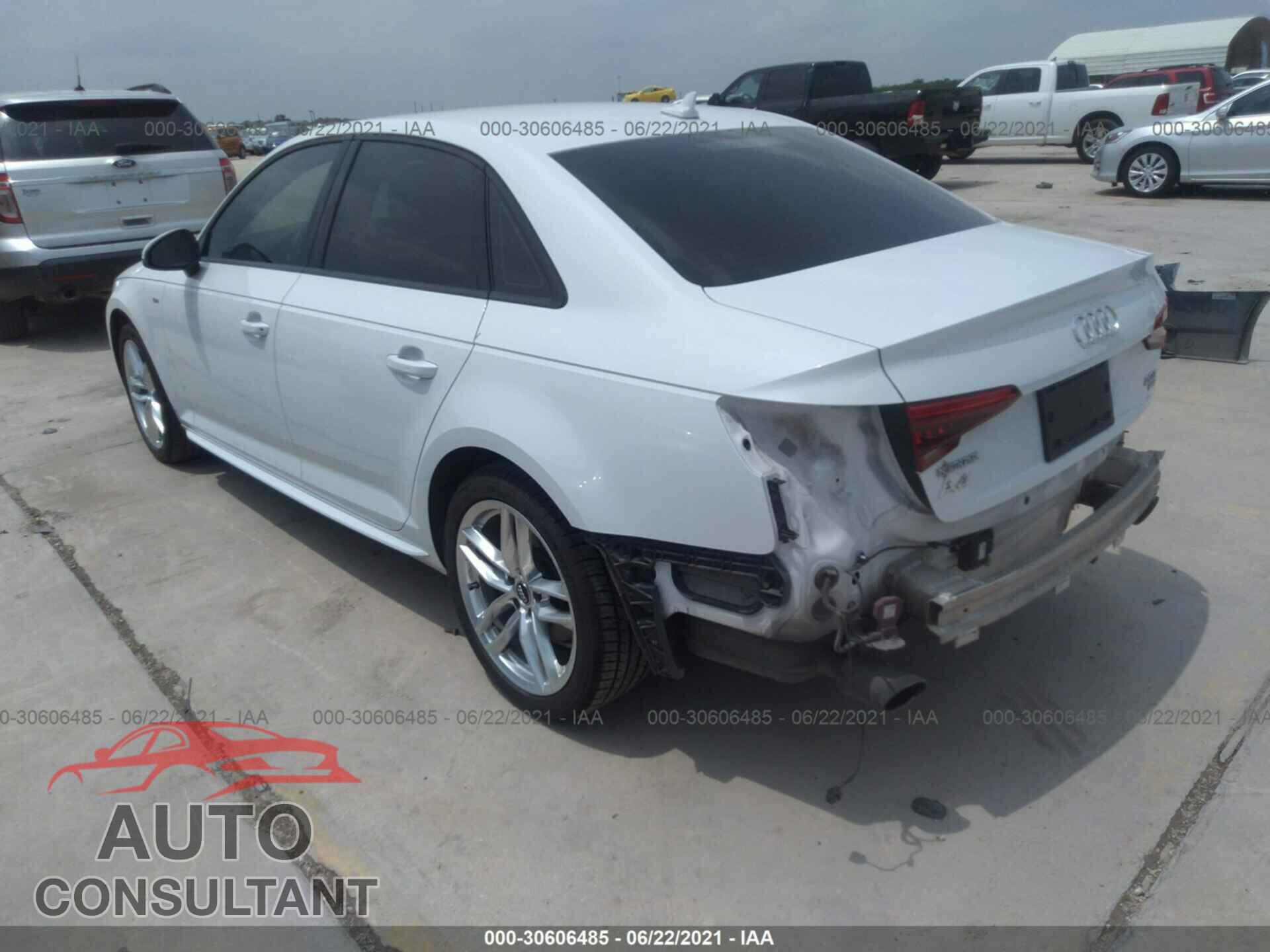 AUDI A4 2017 - WAUKMAF48HN058902