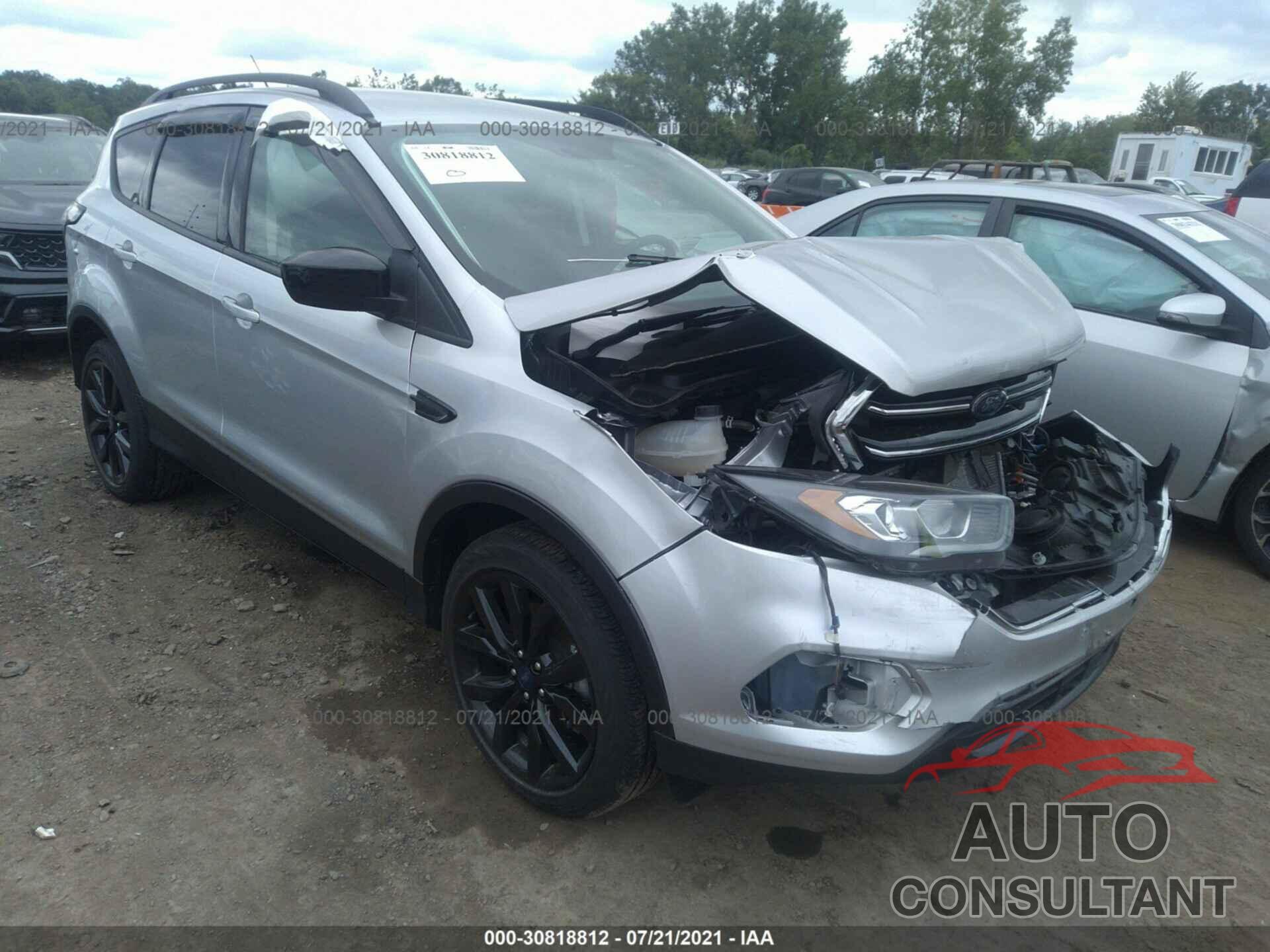 FORD ESCAPE 2018 - 1FMCU9GDXJUC00842