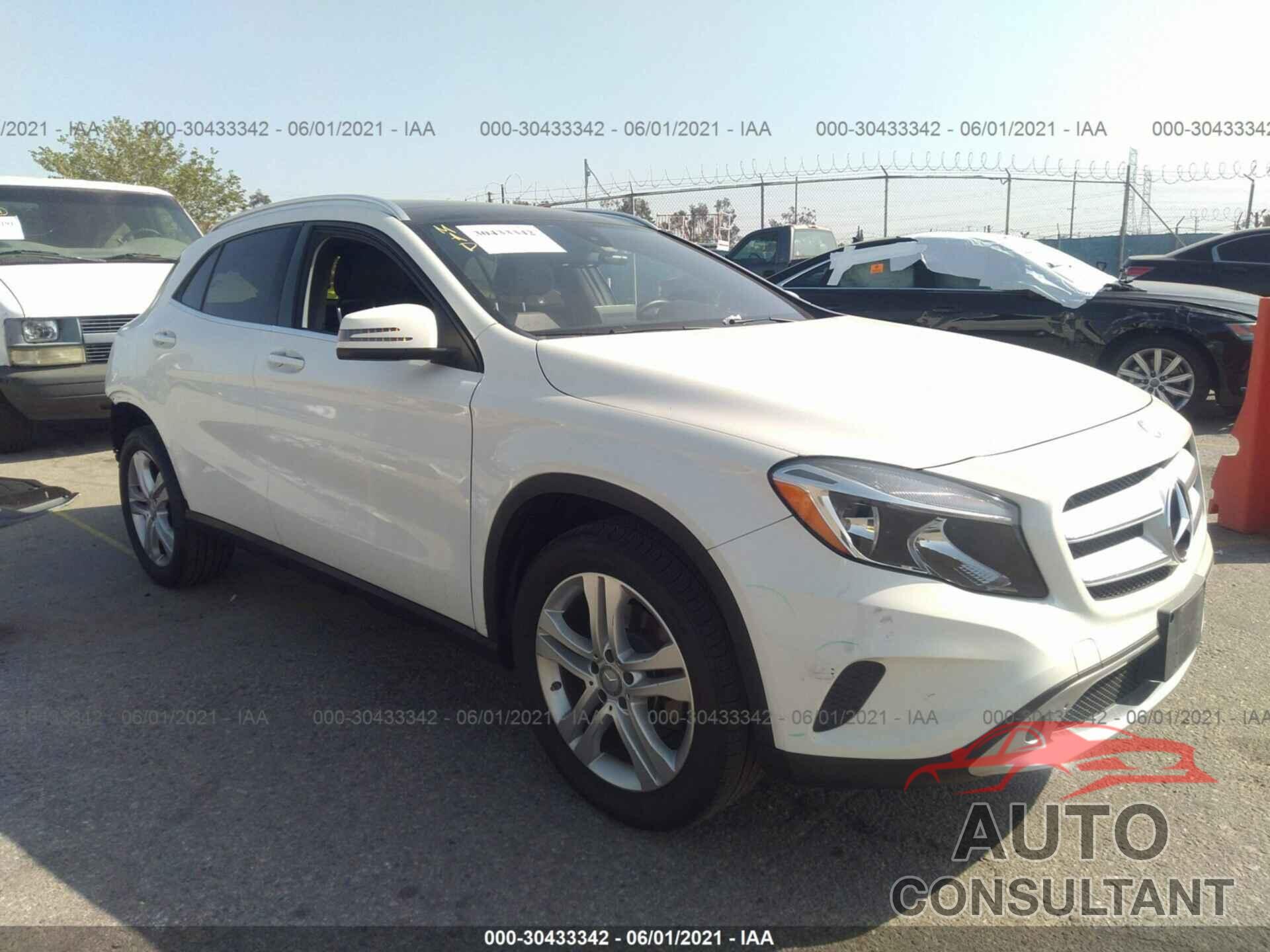 MERCEDES-BENZ GLA 2017 - WDCTG4EB1HJ294941