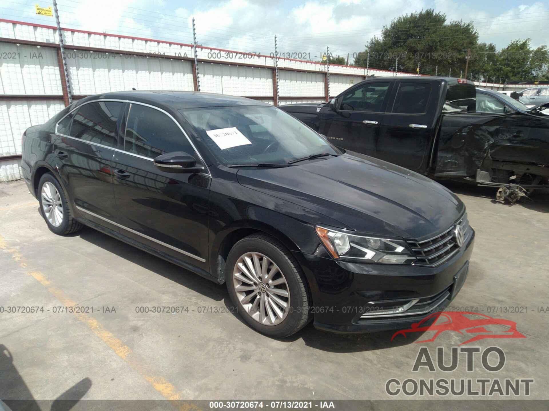 VOLKSWAGEN PASSAT 2016 - 1VWBT7A35GC034345